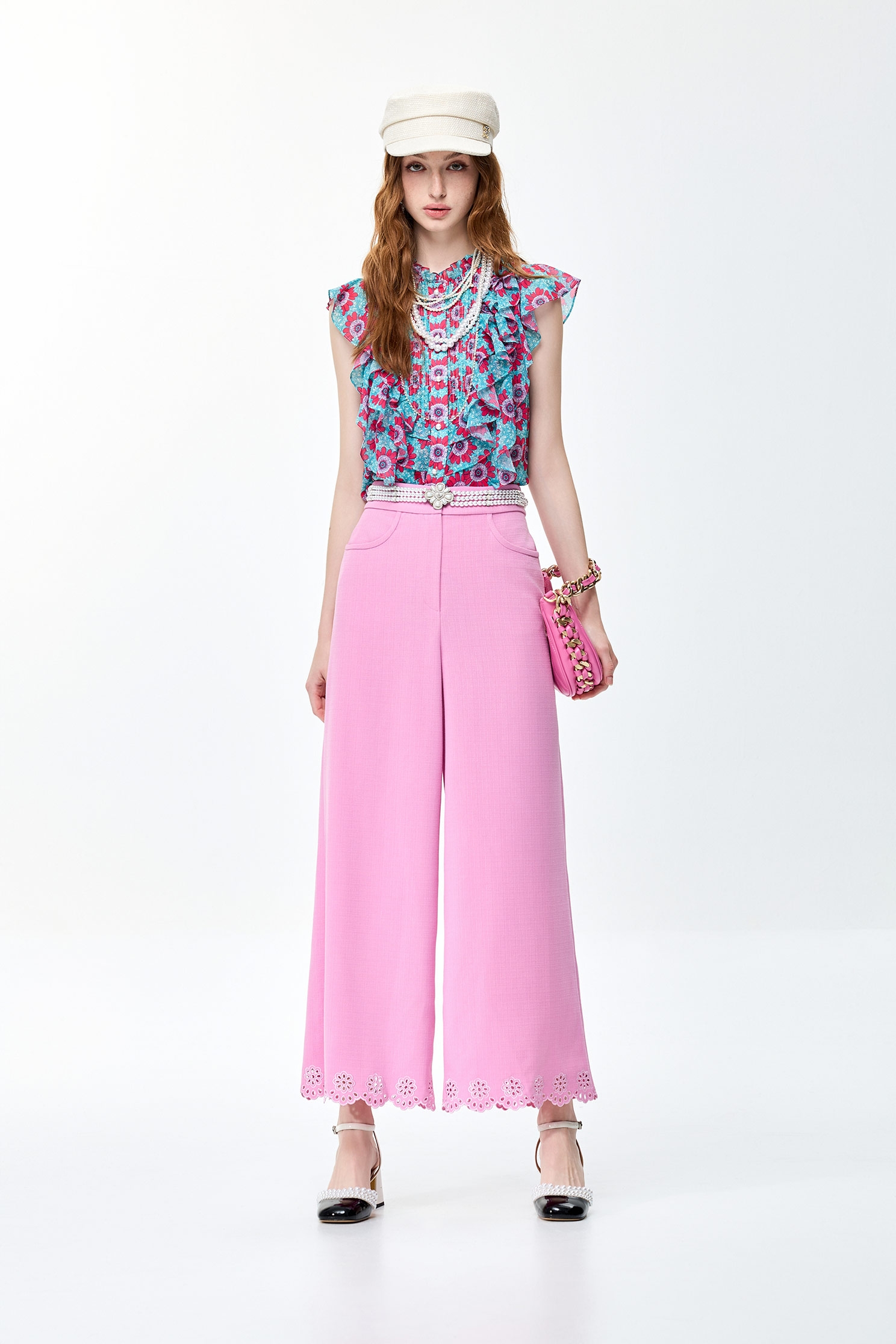 Pink Wide Leg Pants With Floral Embroidery DetailPink Wide Leg Pants With Floral Embroidery Detail,Embroidered,Culottes,Season (SS) Look,Culottes