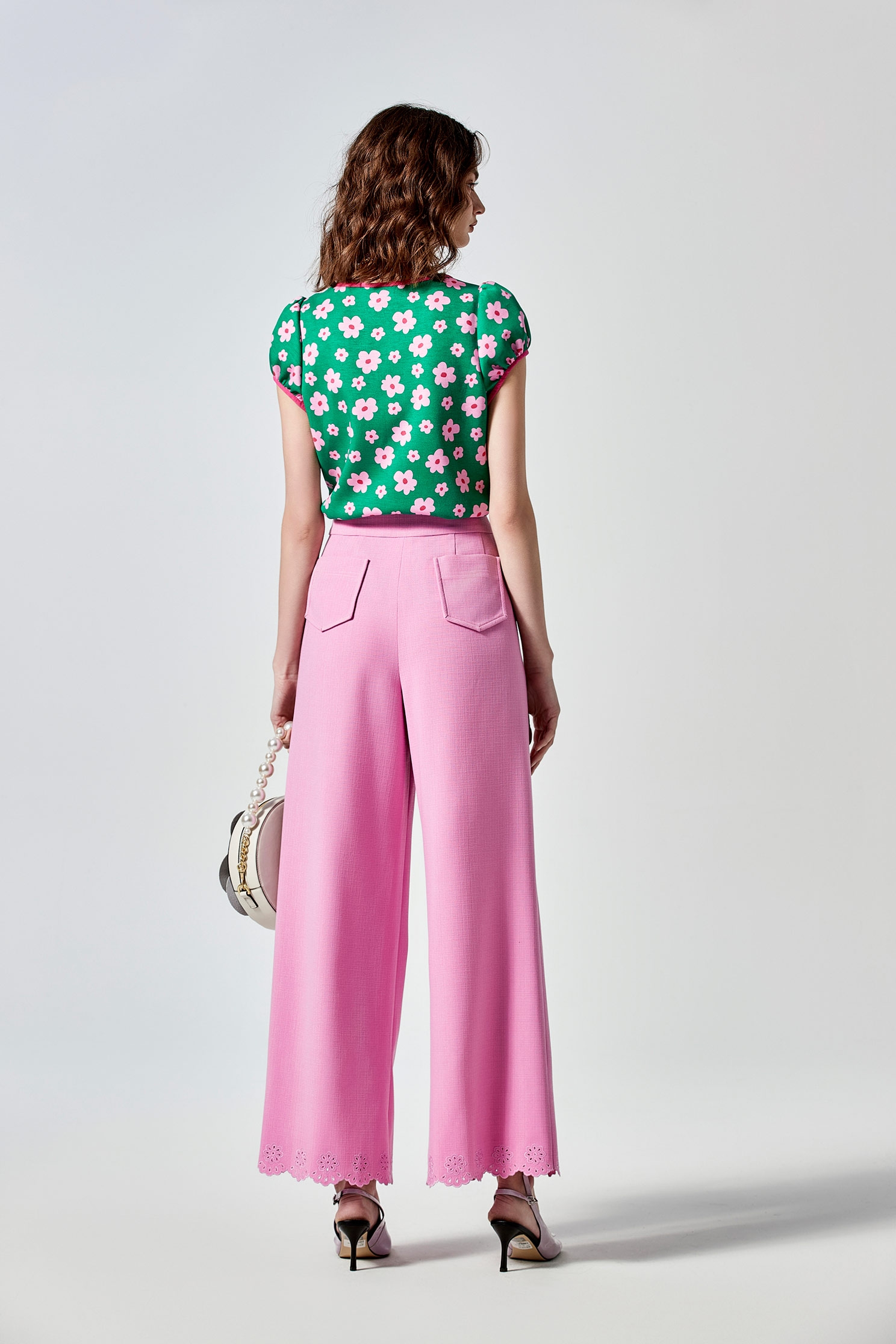 Pink Wide Leg Pants With Floral Embroidery DetailPink Wide Leg Pants With Floral Embroidery Detail,Embroidered,Culottes,Season (SS) Look,Culottes