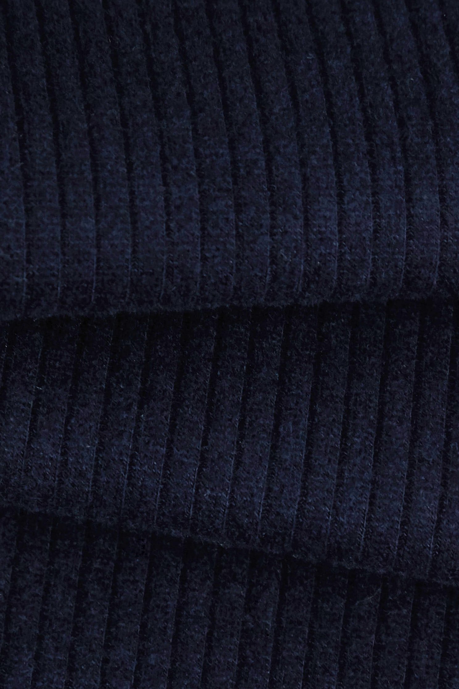 Navy Pants With Contrast White Pocket Trim DetailNavy Pants With Contrast White Pocket Trim Detail,Office Looks,Culottes,Season (AW) Look,Valentine,Culottes