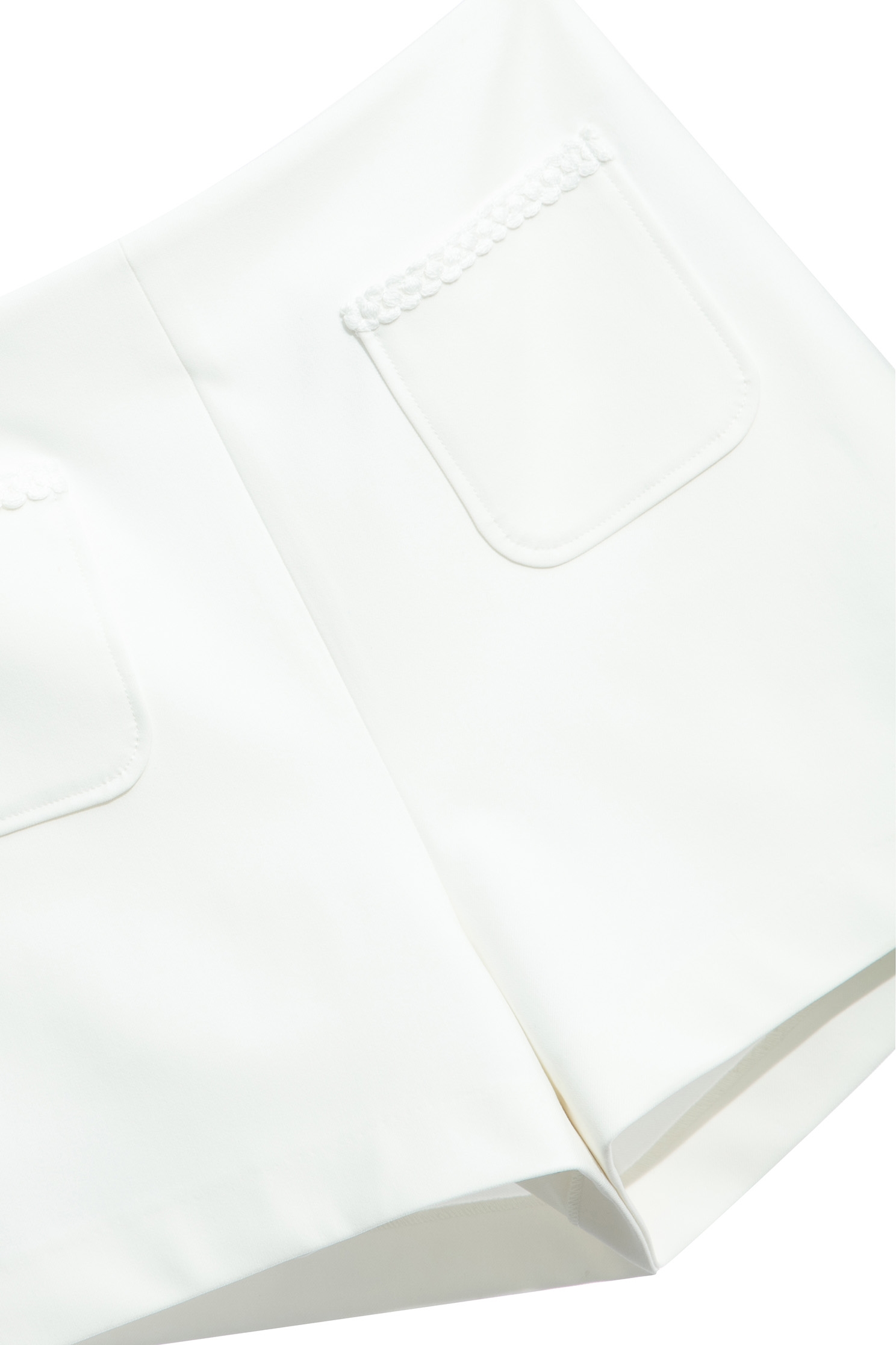 Basic White Shorts With Fake Pocket DetailBasic White Shorts With Fake Pocket Detail,Season (SS) Look,Shorts,Back To Classic,Back To B/W