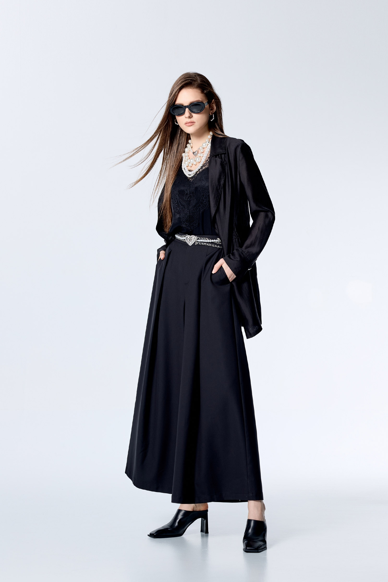 Wide Leg Pleated PantsWide Leg Pleated Pants,Culottes,Season (SS) Look,Back To Classic,Culottes,Back To B/W