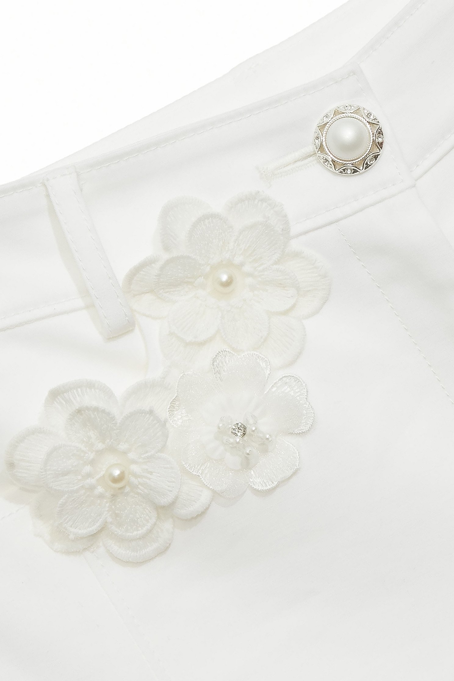 Floral Detail Slim Fit PantsFloral Detail Slim Fit Pants,Season (SS) Look,pearl,Skinny pants,pants