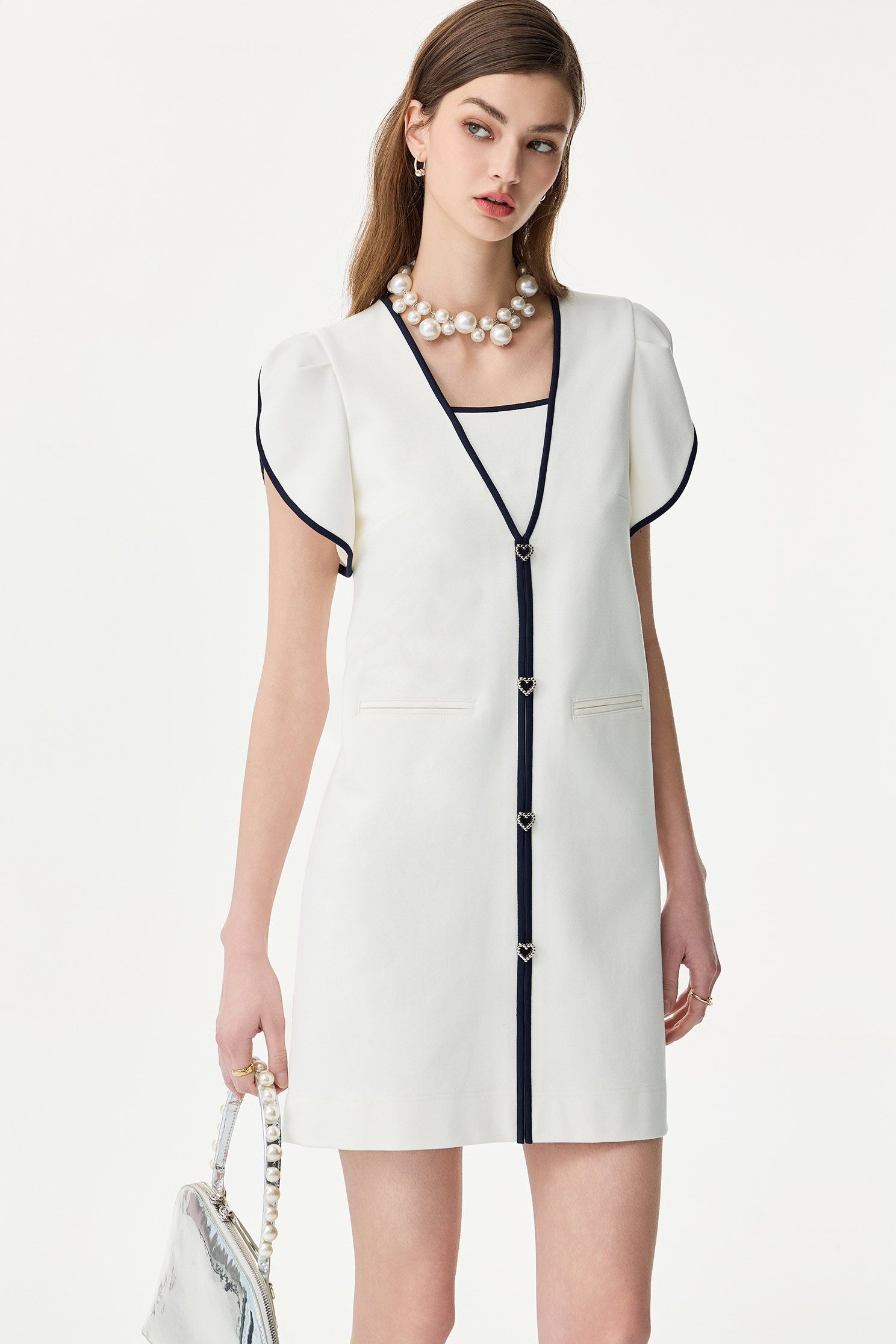 V-neck Contrast Trim Short DressV-neck Contrast Trim Short Dress,V-neck dresses,Dresses,Season (SS) Look,White dresses,Valentine