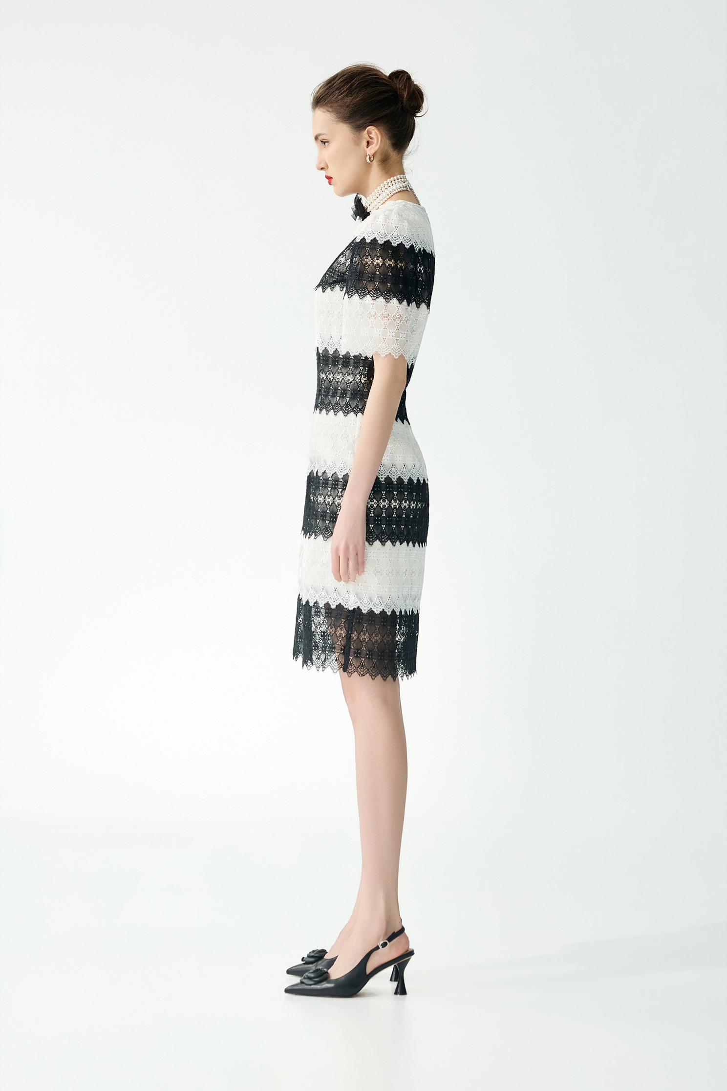 Black White Contrast Lace Midi DressBlack White Contrast Lace Midi Dress,Dresses,Season (SS) Look,White dresses,Lace