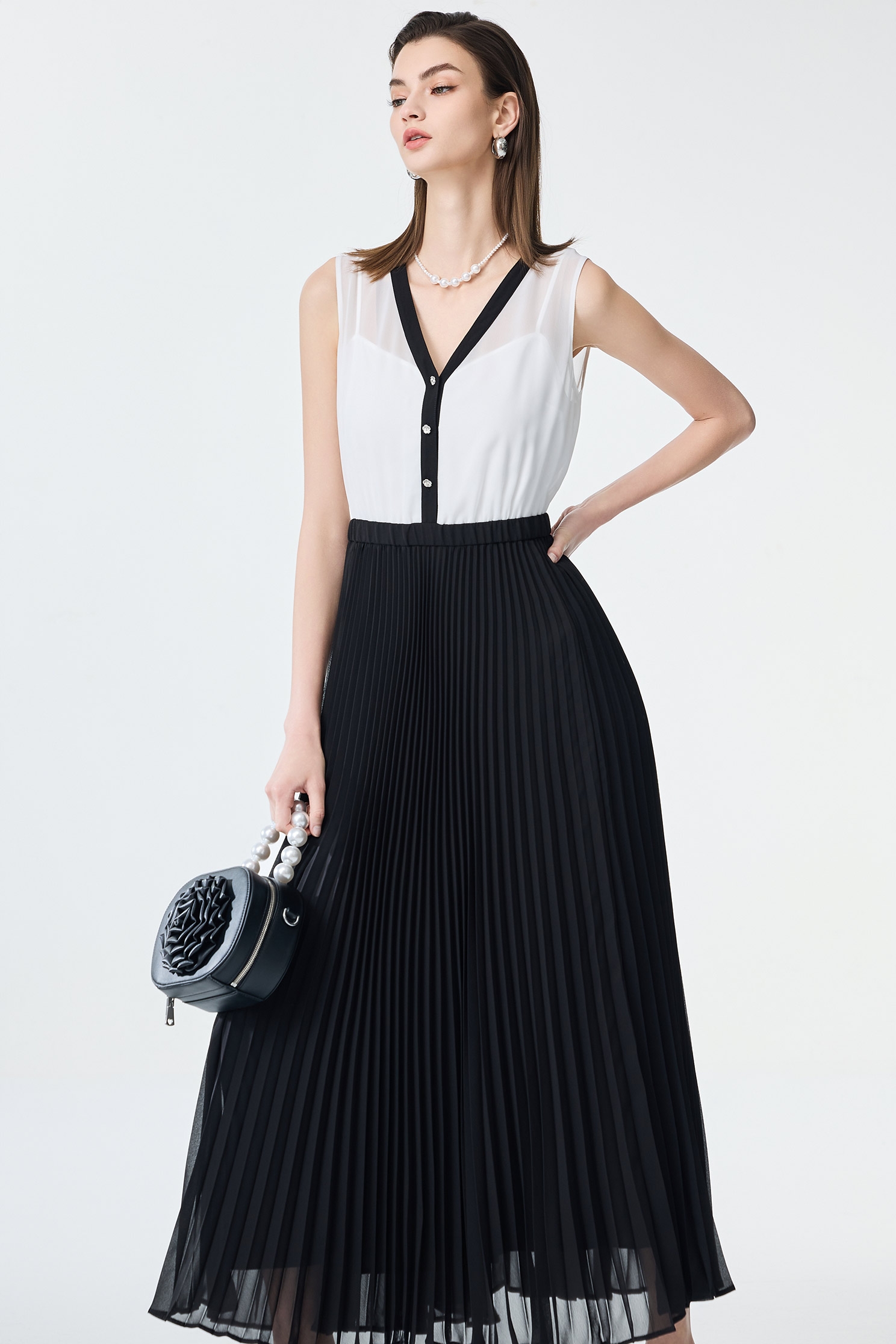 Pleated Detail Chiffon Maxi Dress,Dresses,Season (SS) Look,Back To Classic,Back To B/W,Black dresses