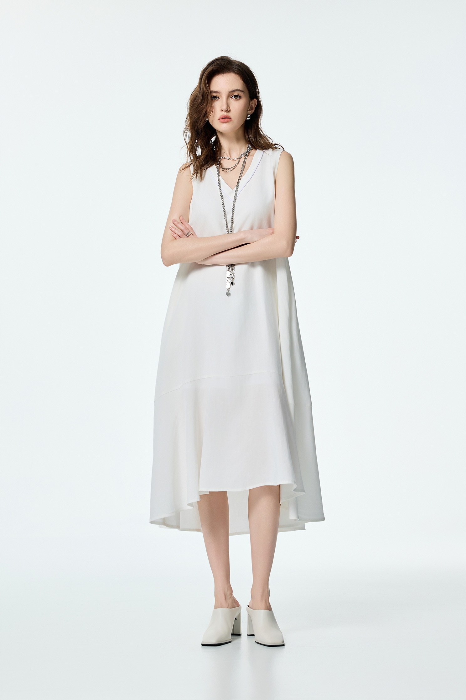 V-neck Loose Fit Linen DressV-neck Loose Fit Linen Dress,Dresses,Season (SS) Look,White dresses,Urban Fashion