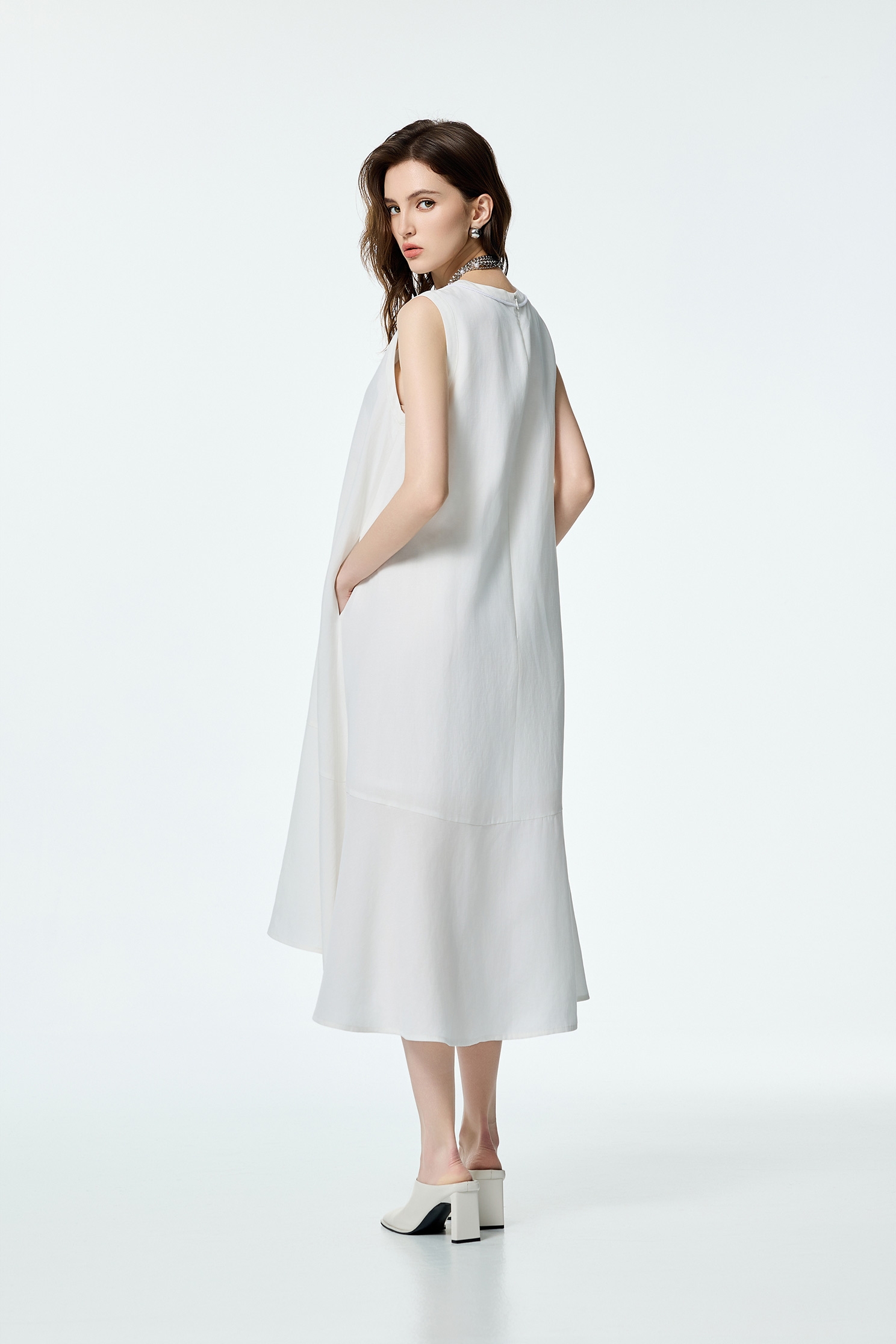 V-neck Loose Fit Linen DressV-neck Loose Fit Linen Dress,Dresses,Season (SS) Look,White dresses,Urban Fashion