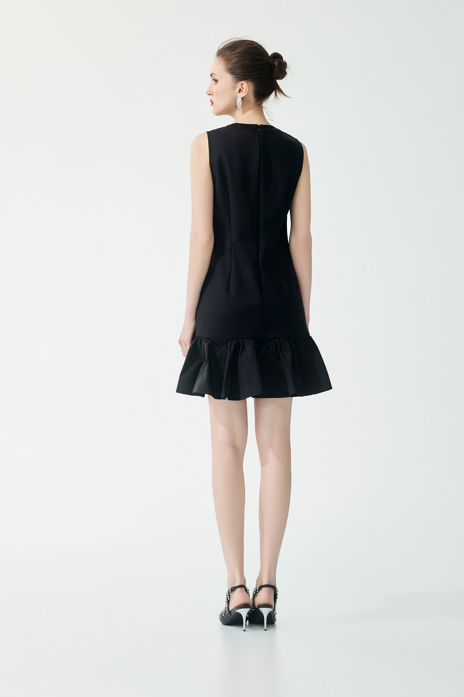 Taffeta Ruffle Detail Sleeveless DressTaffeta Ruffle Detail Sleeveless Dress,Dresses,Season (SS) Look,Black dresses