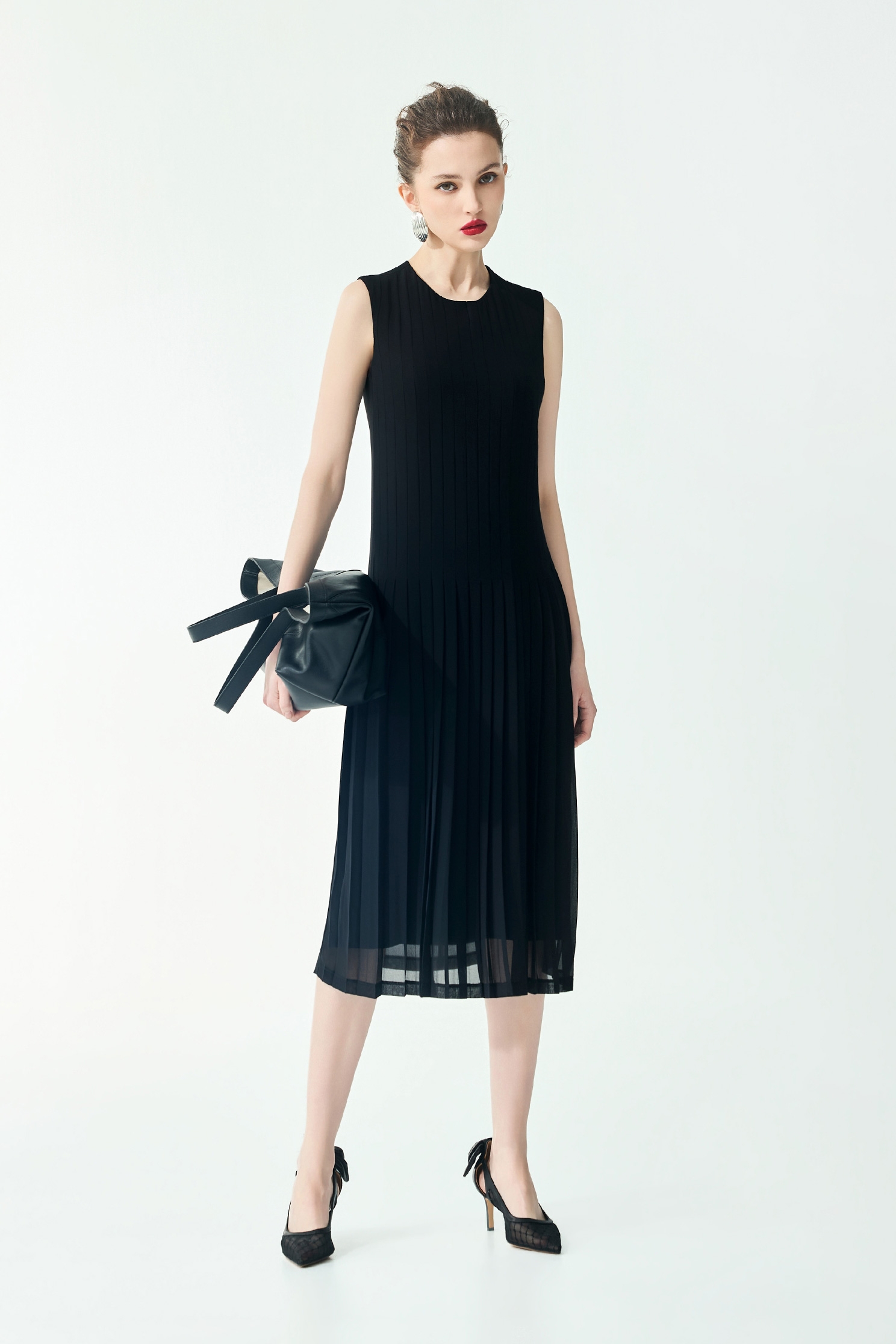 Pleated Sleeveless DressPleated Sleeveless Dress,Dresses,sleeveless tops,Season (SS) Look,sleeveless tops,Chiffon,Black dresses