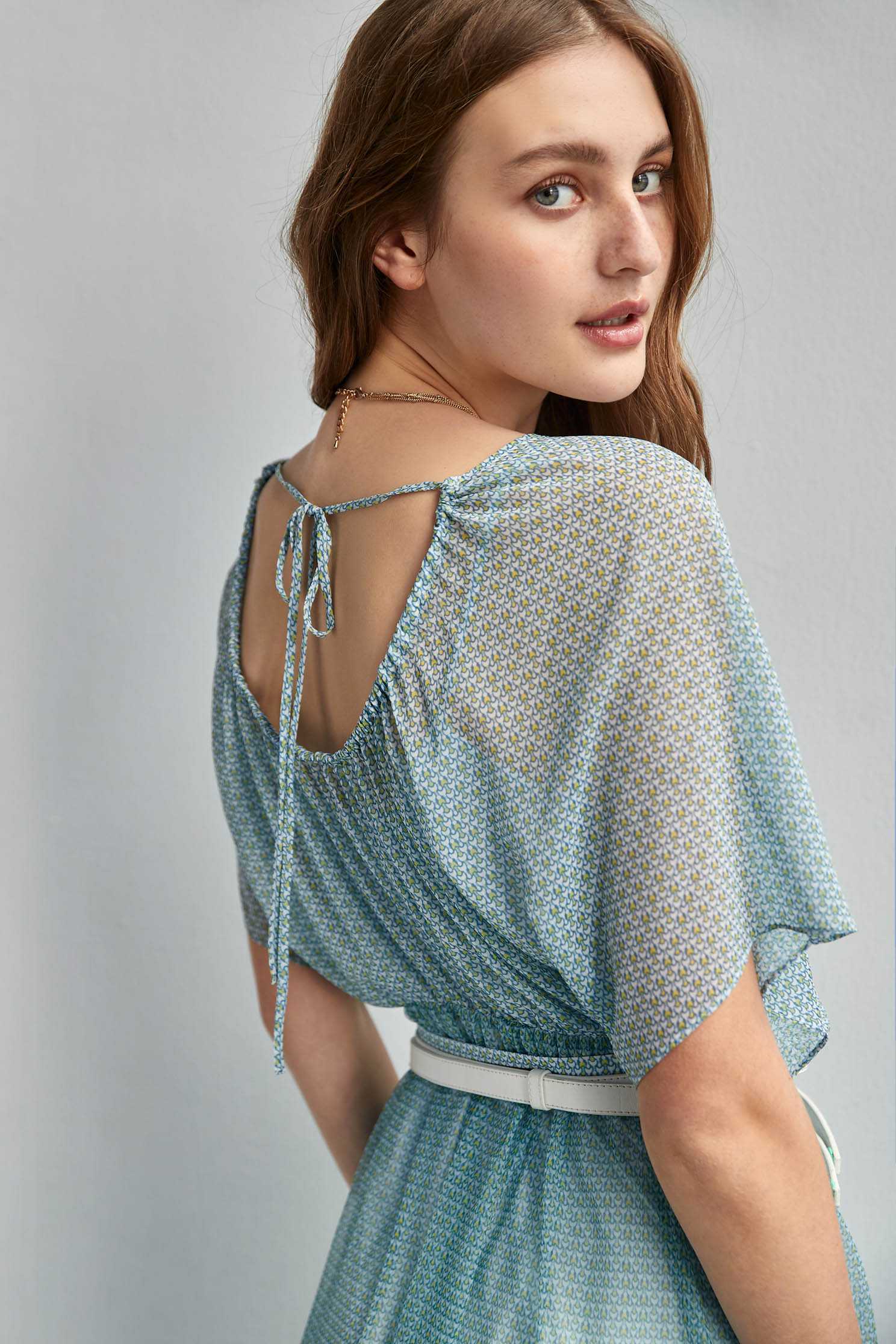 Small Geometric Print Chiffon DressCrescent moon print top with contrast fabric,V-Neck T shirts,Dresses,Season (SS) Look,mothergift,Valentine,Mesh fabric,Chiffon