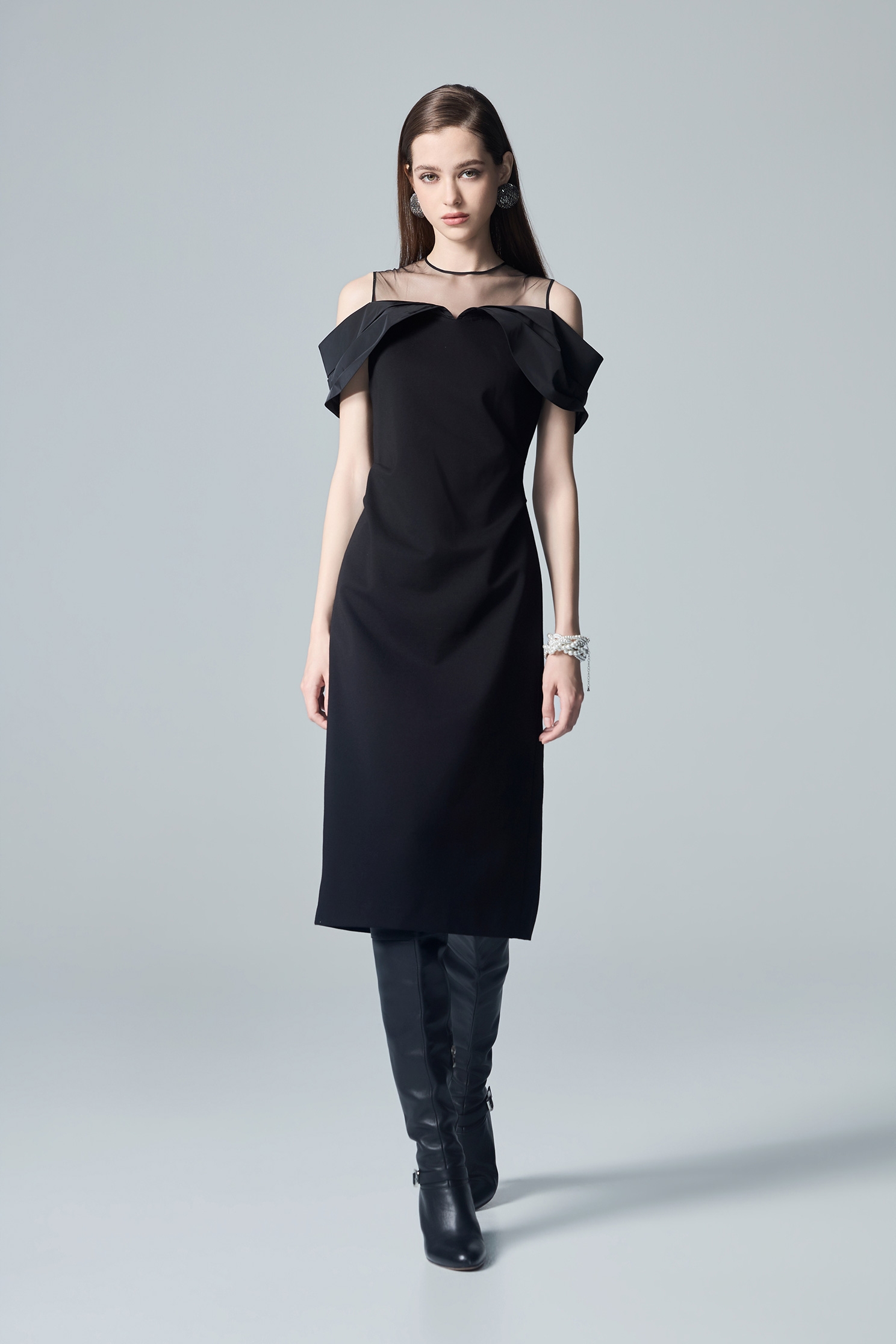 Classic Cold Shoulder Sheath DressClassic Cold Shoulder Sheath Dress,boatneckdresses,Dresses,Chiffon dresses,Sleeveless dresses,Season (AW) Look,Tulle skirts,Chiffon dresses,Black dresses