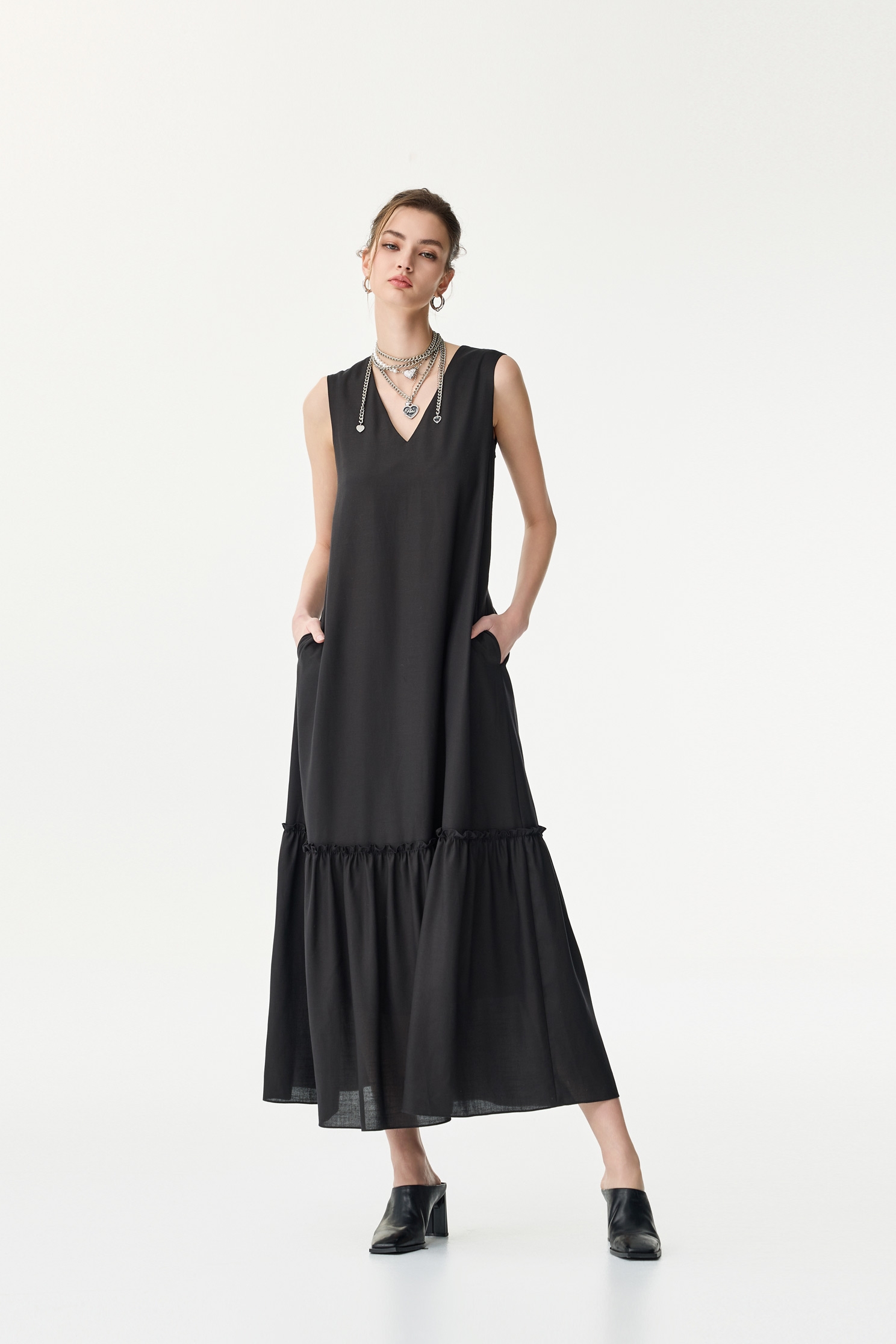 Sleeveless Linen Maxi DressSleeveless Linen Maxi Dress,V-neck dresses,Dresses,Season (SS) Look,Maxi dresses,Black dresses