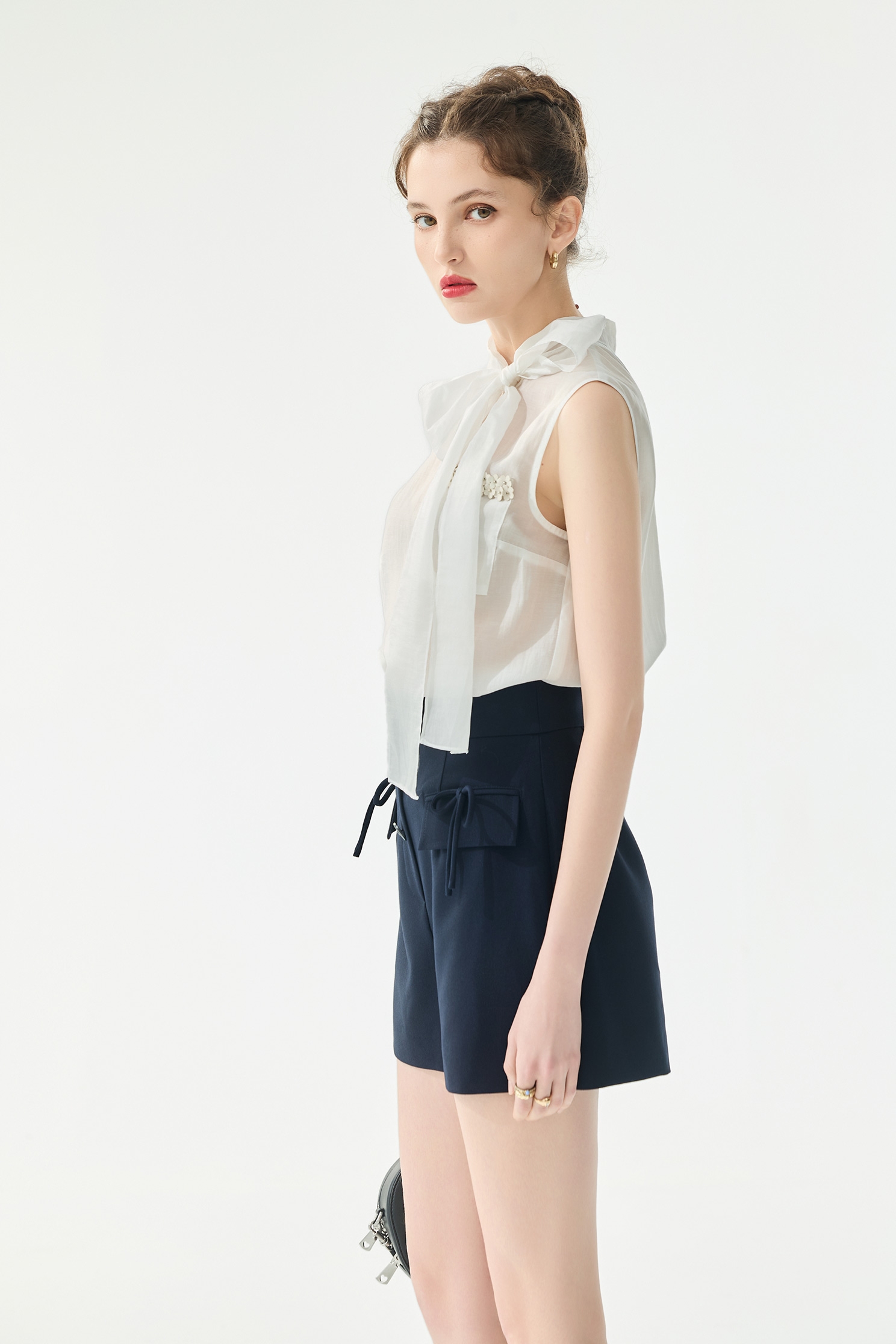 Bow Collar Detail White VestBow Collar Detail White Vest,sleeveless tops,Tops,Season (SS) Look,White tops,sleeveless tops,bows
