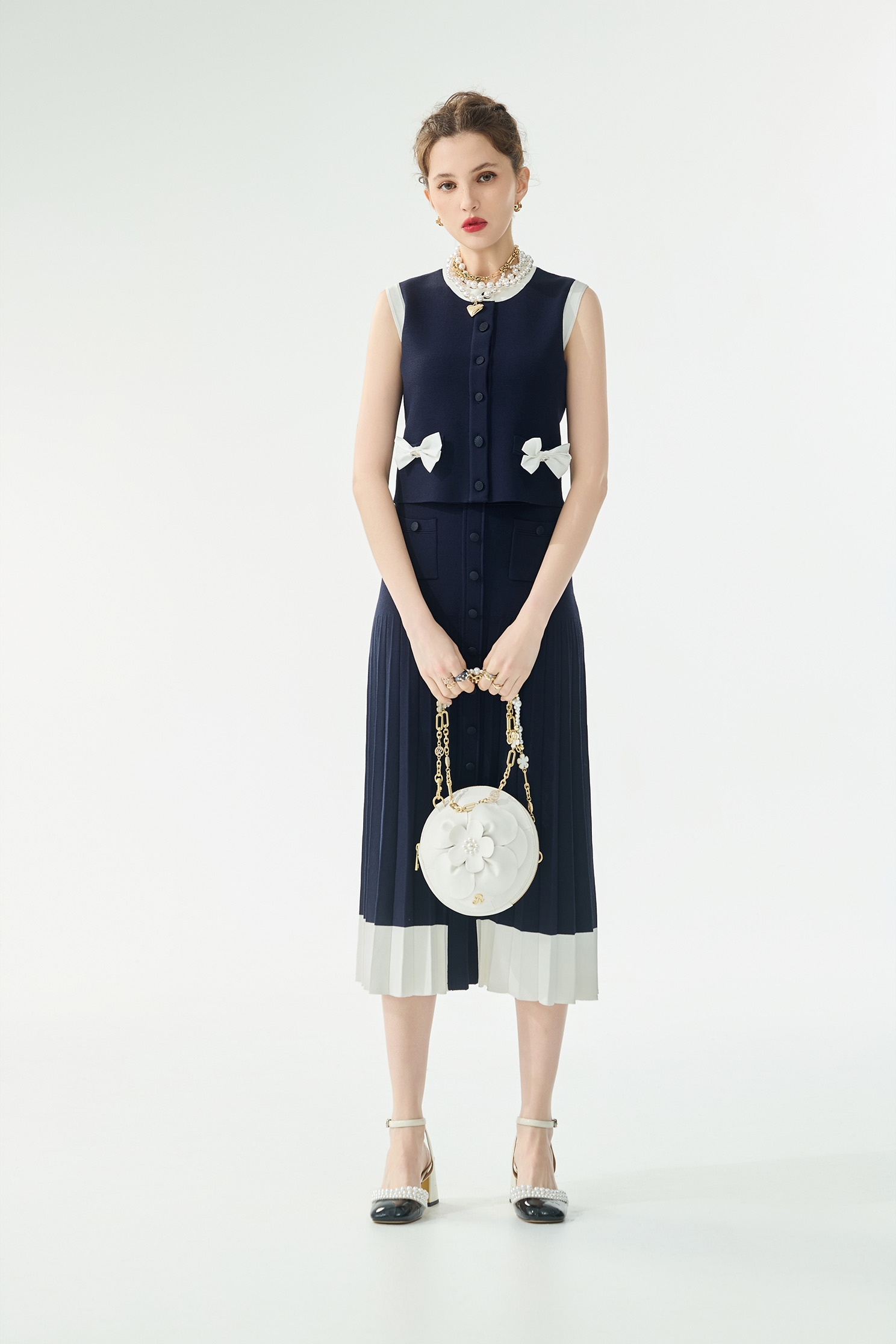 Contrast Bow Detail Knit VestContrast Bow Detail Knit Vest,sleeveless tops,Tops,Season (SS) Look,sleeveless tops,bows,Knitted,Knitted tops