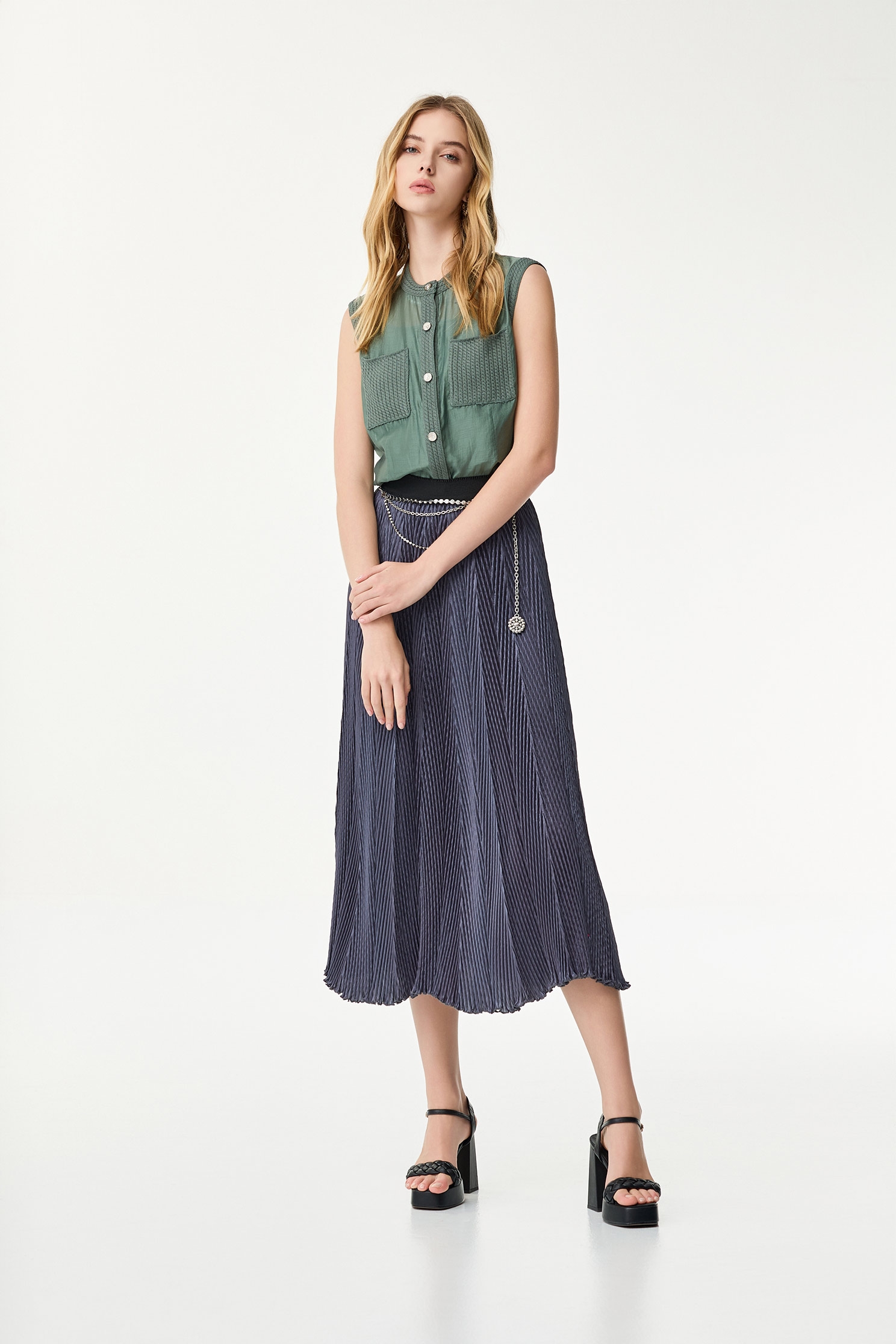 Button Front Rib Trim Detail VestButton Front Rib Trim Detail Vest,sleeveless tops,Season (SS) Look,Valentine,sleeveless tops,upperclass,Urban Fashion,Knitted,Knitted tops