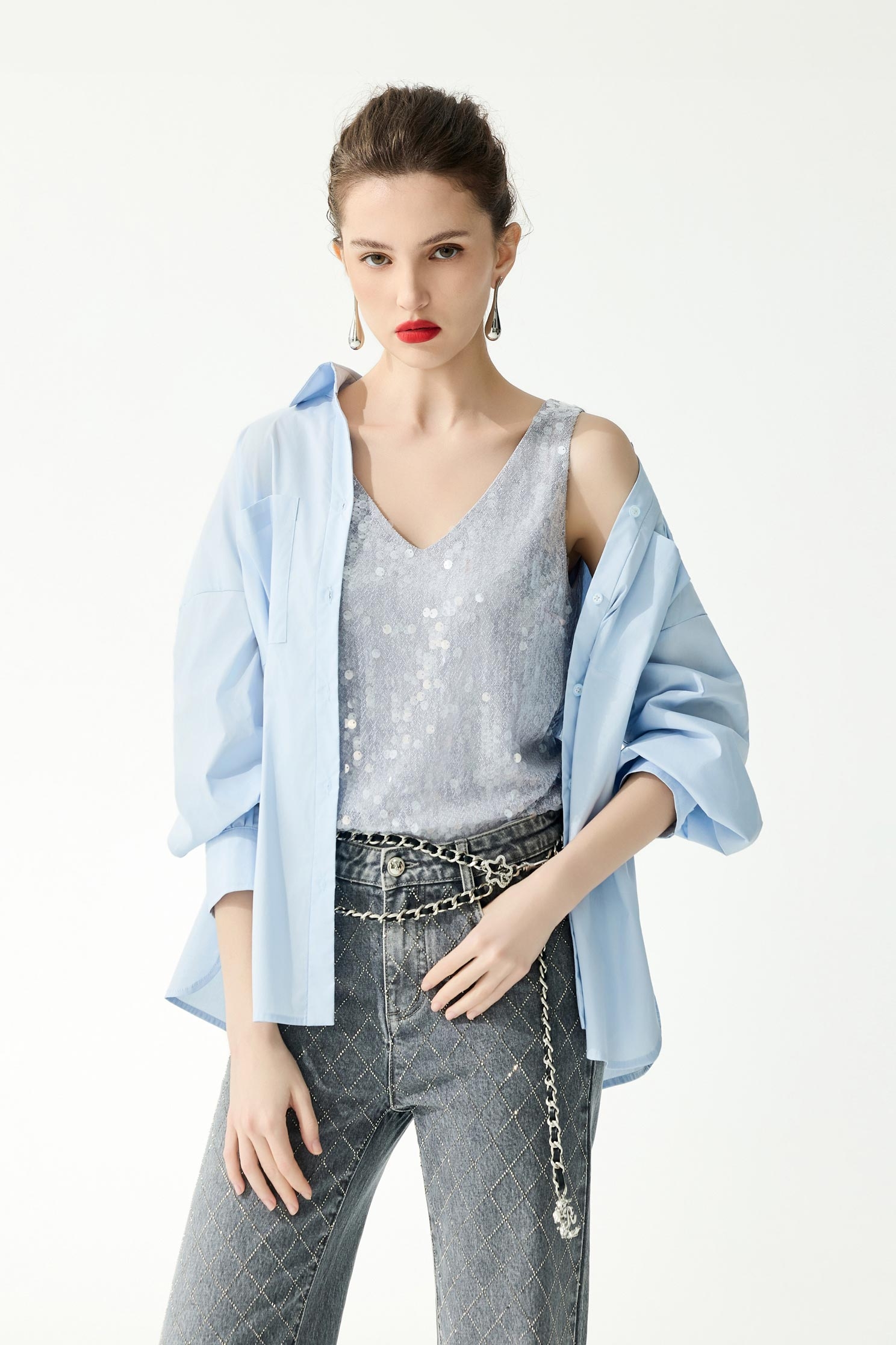 Sequin V-neck VestSequin V-neck Vest,sleeveless tops,Season (SS) Look,sleeveless tops