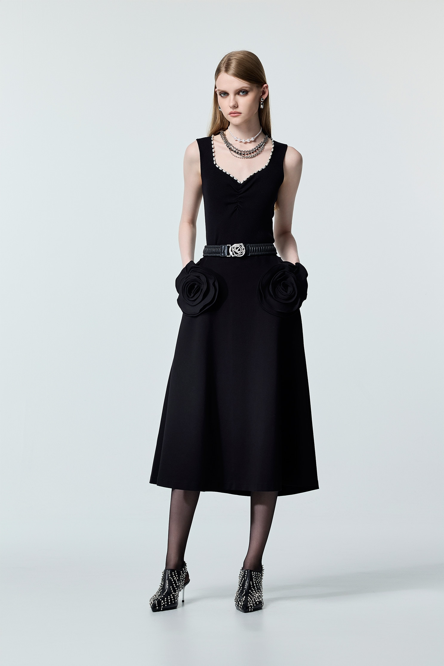 Heart Shape Pearl Detail Knit Vest,sleeveless tops,Season (SS) Look,Back To Classic,sleeveless tops,Knitted,Knitted tops,Back To B/W,Black tops