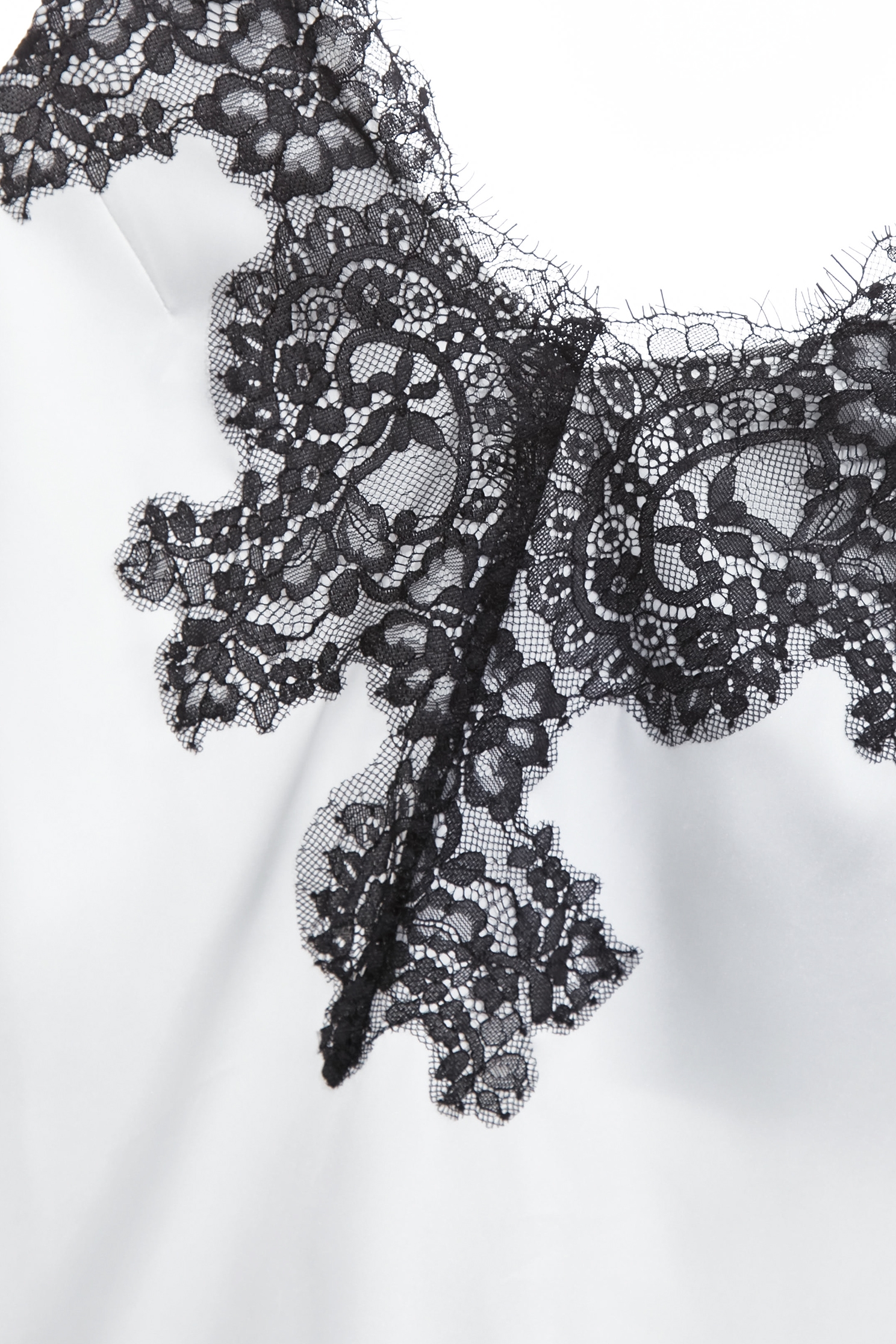 V-neck Contrast Lace Detail Tank TopV-neck Contrast Lace Detail Tank Top,sleeveless tops,Season (SS) Look,White tops,sleeveless tops,Lace