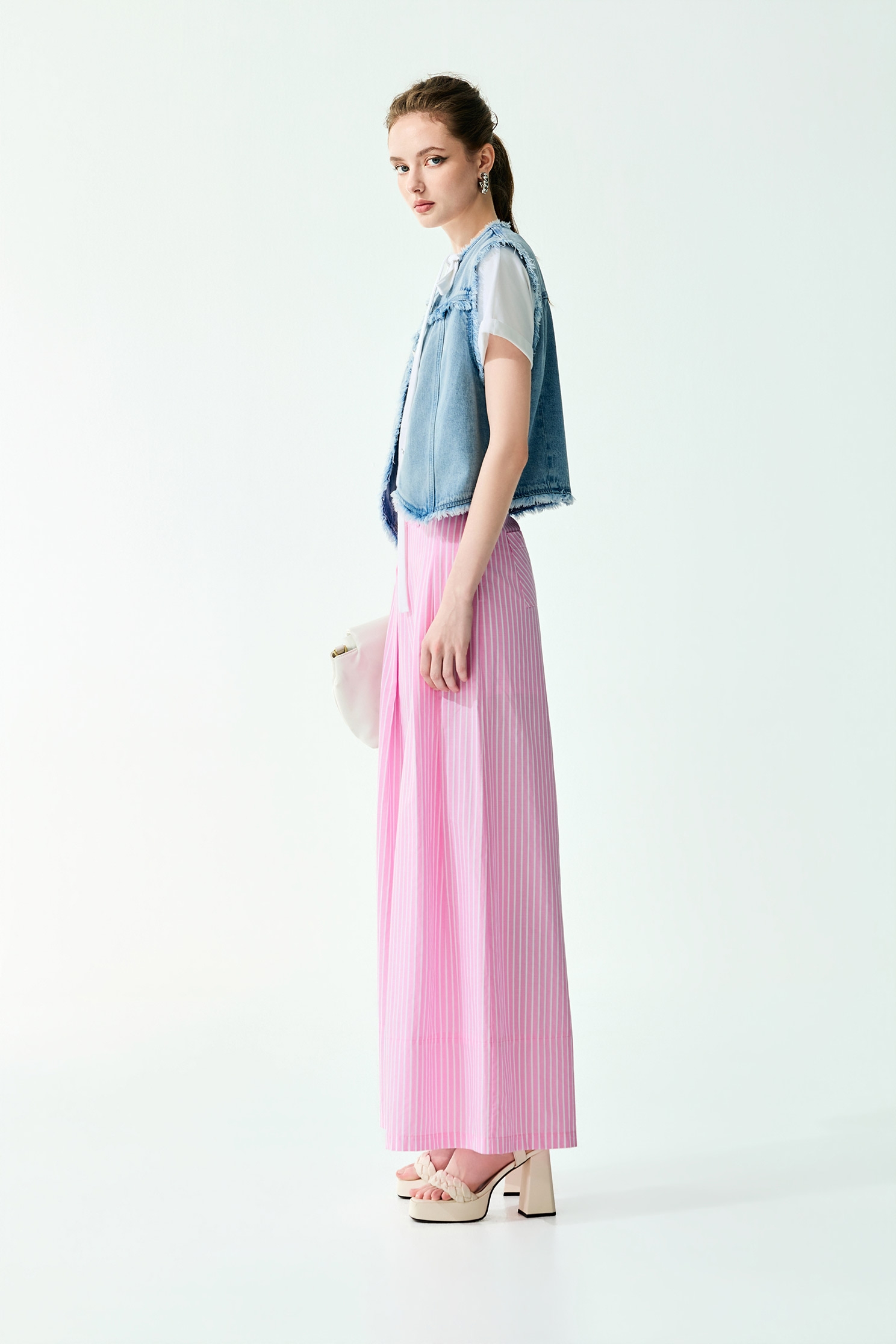 Fray Trim Denim Washed Vest,Jackets,sleeveless tops,Outerwear,Season (SS) Look,Denim,Denim Jackets,sleeveless tops