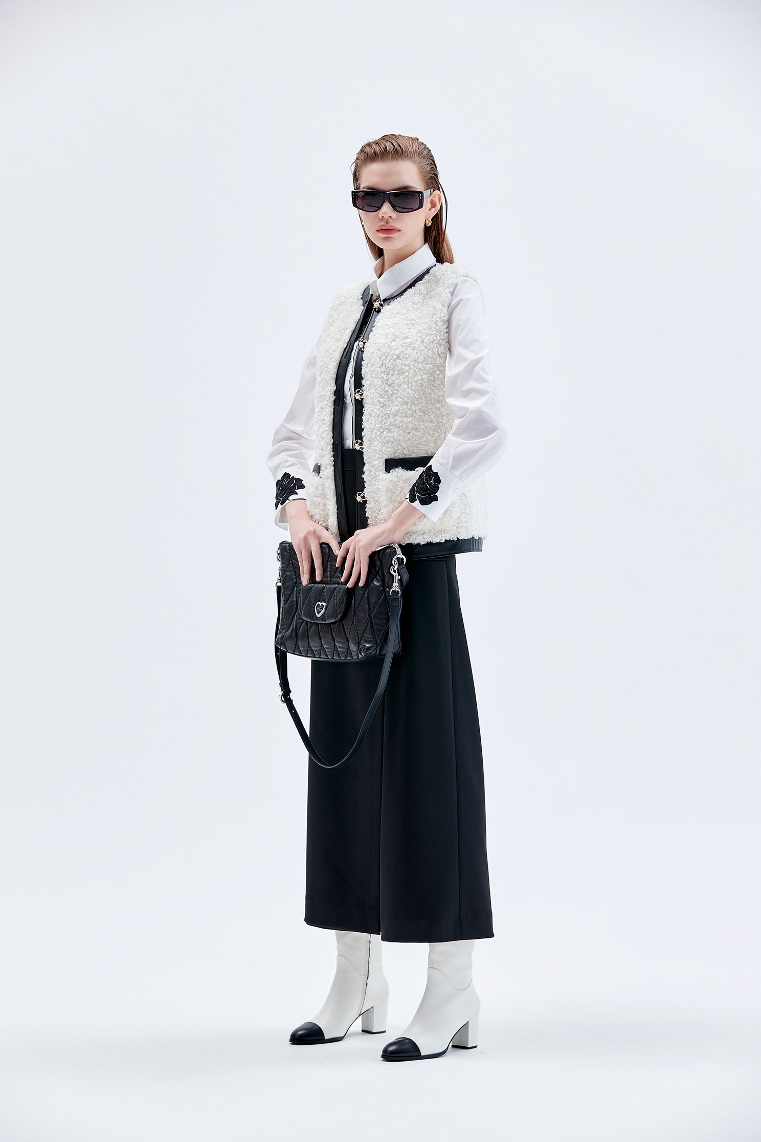 Faux Fur Vest With Contrast Trim DetailFaux Fur Vest With Contrast Trim Detail,sleeveless tops,pearl,Leather,Season (AW) Look