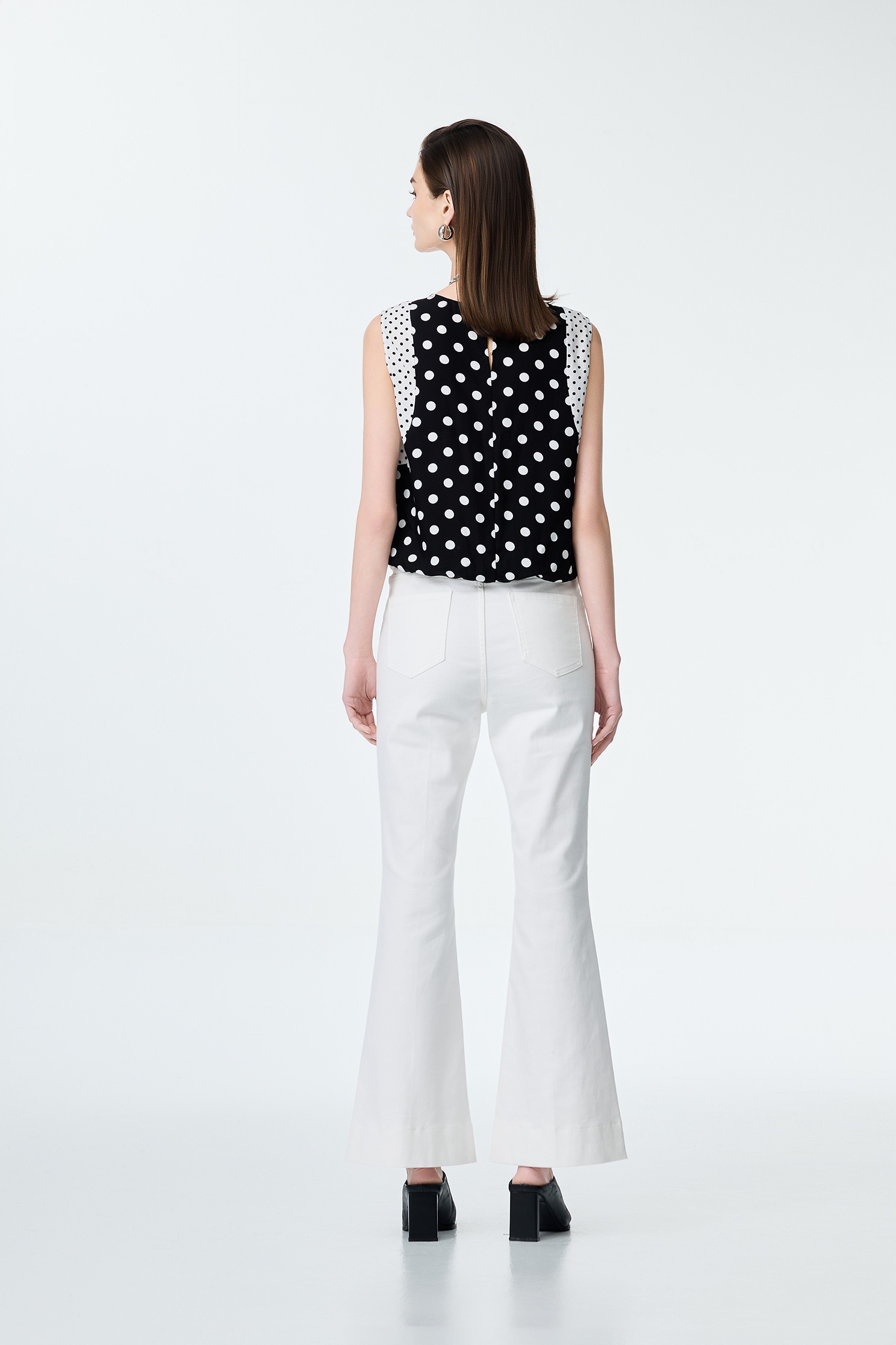 Contrast Polka Dot VestContrast Polka Dot Vest,sleeveless tops,Office Looks,Season (SS) Look,dotcollection,sleeveless tops,upperclass