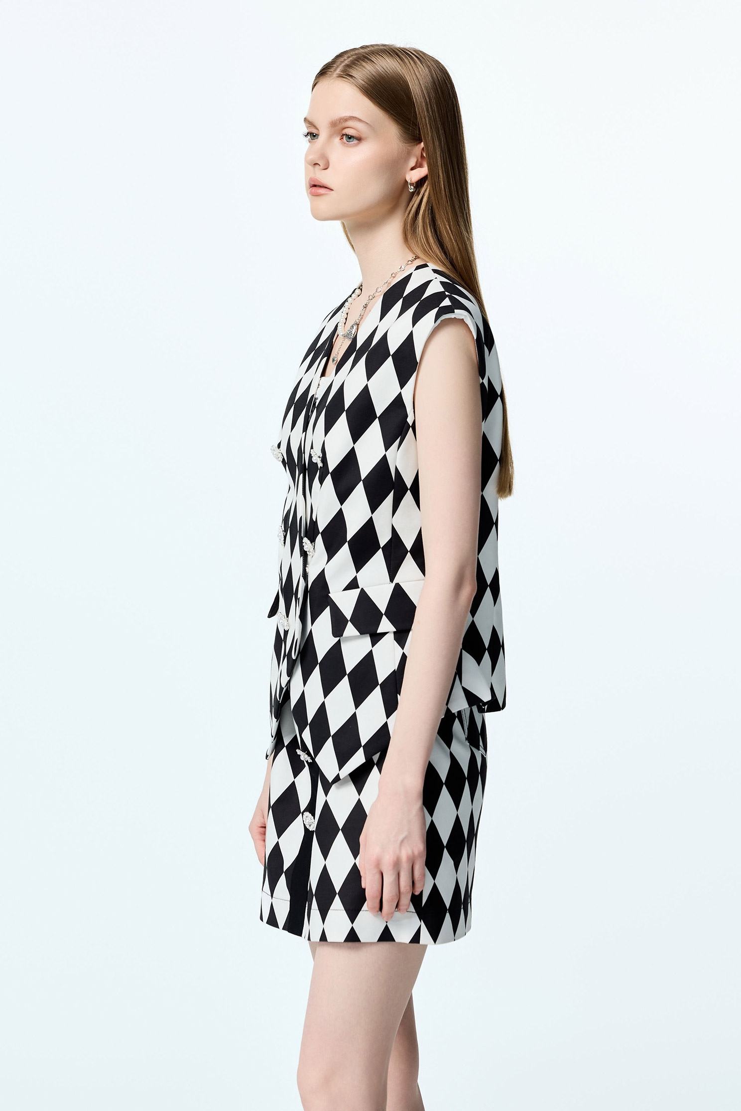 Black White Diamond Print Fitted VestBlack White Diamond Print Fitted Vest,sleeveless tops,Plaid,pearl,Season (AW) Look,sleeveless tops