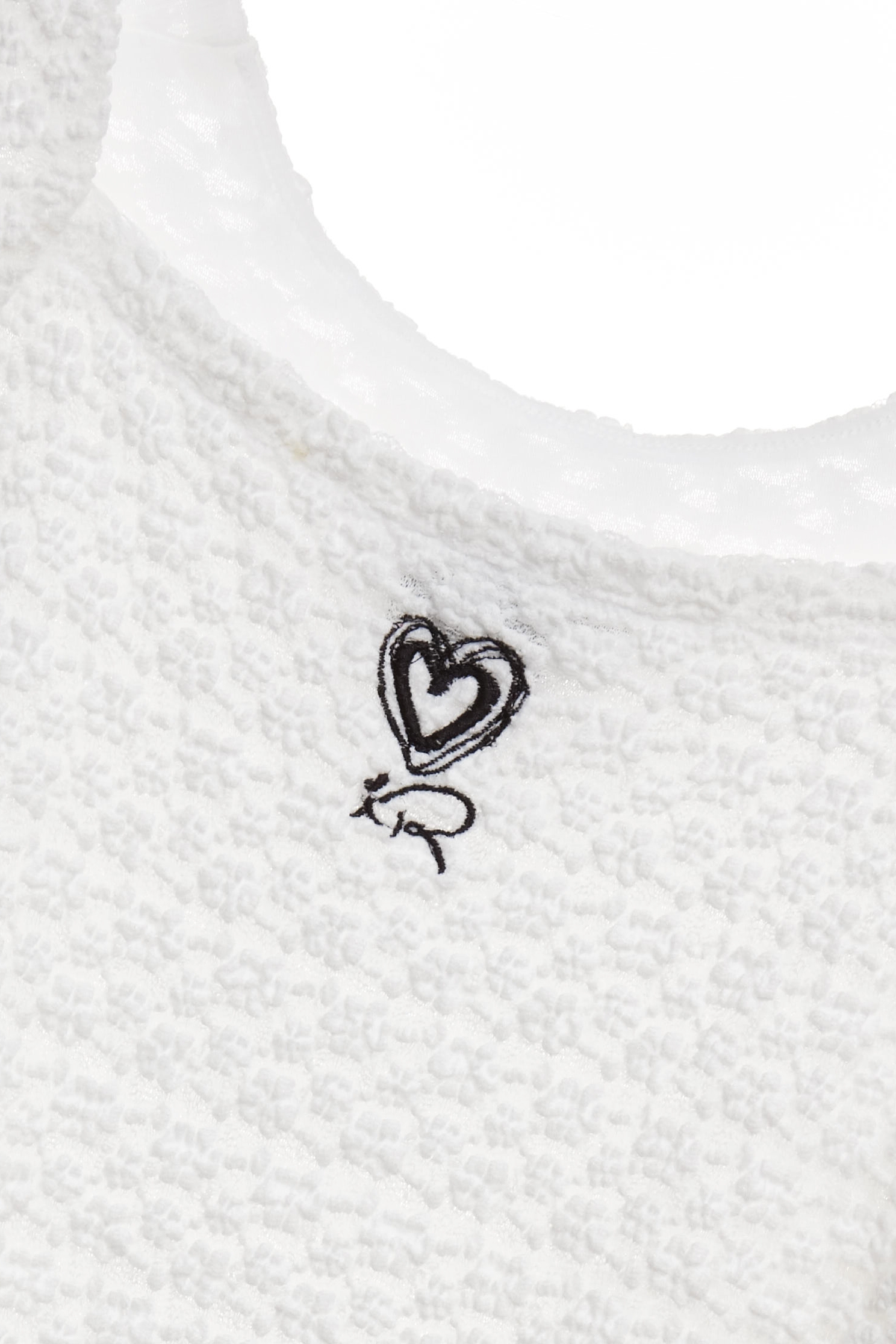 Stretchable Lace With Embroidery Heart Logo VestStretchable Lace With Embroidery Heart Logo Vest,sleeveless tops,Tops,White tops,Season (AW) Look,sleeveless tops,Lace