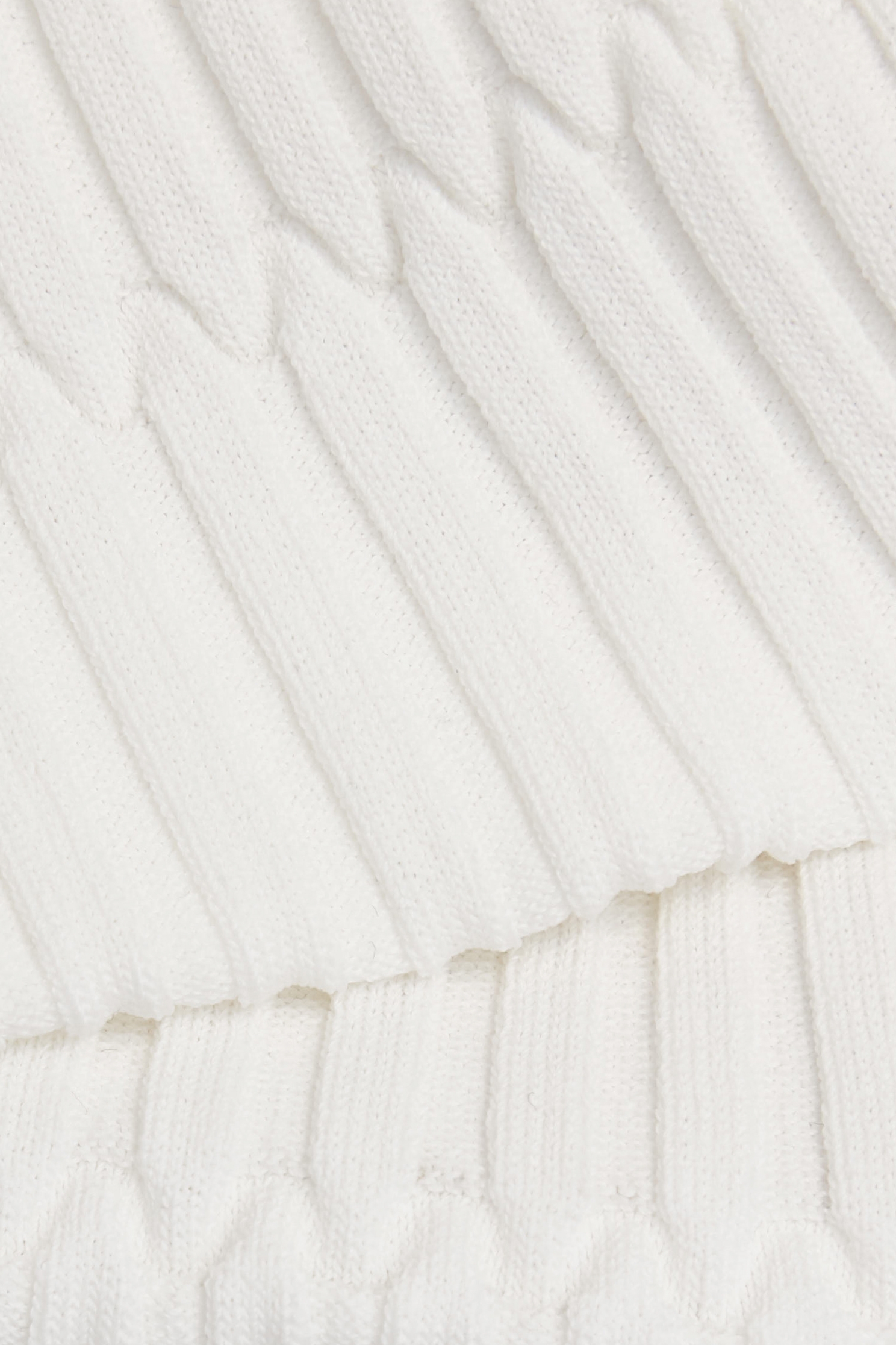 V-neck Navy Trim Knit VestV-neck Navy Trim Knit Vest,V-Neck T shirts,sleeveless tops,Office Looks,Tops,sleeveless tops,Season (AW) Look,Valentine,sleeveless tops,upperclass,Knitted,Knitted tops,Knitted tops