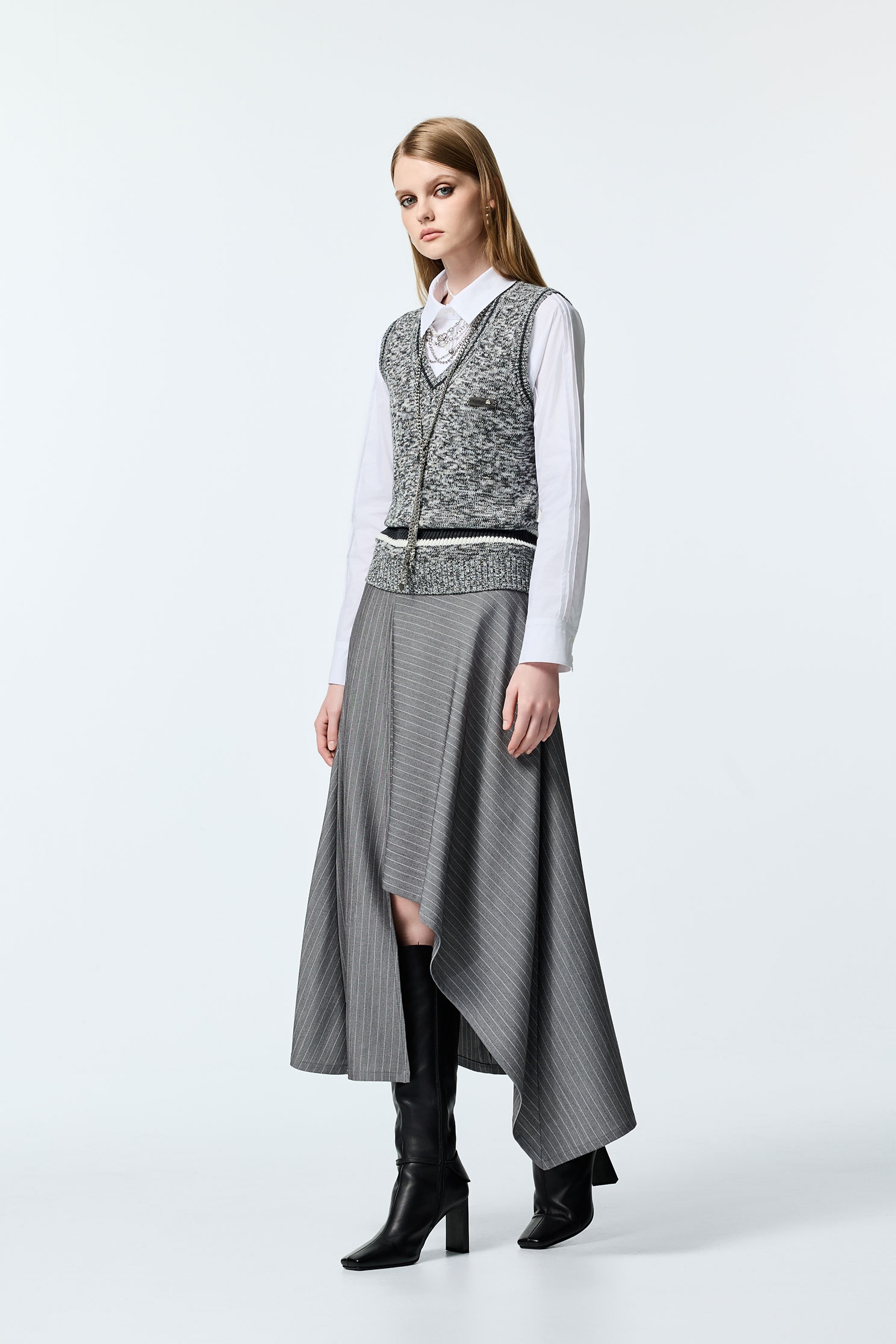 Grey V-neckline Knit VestGrey V-neckline Knit Vest,sleeveless tops,Season (AW) Look,sleeveless tops,Knitted,Knitted tops