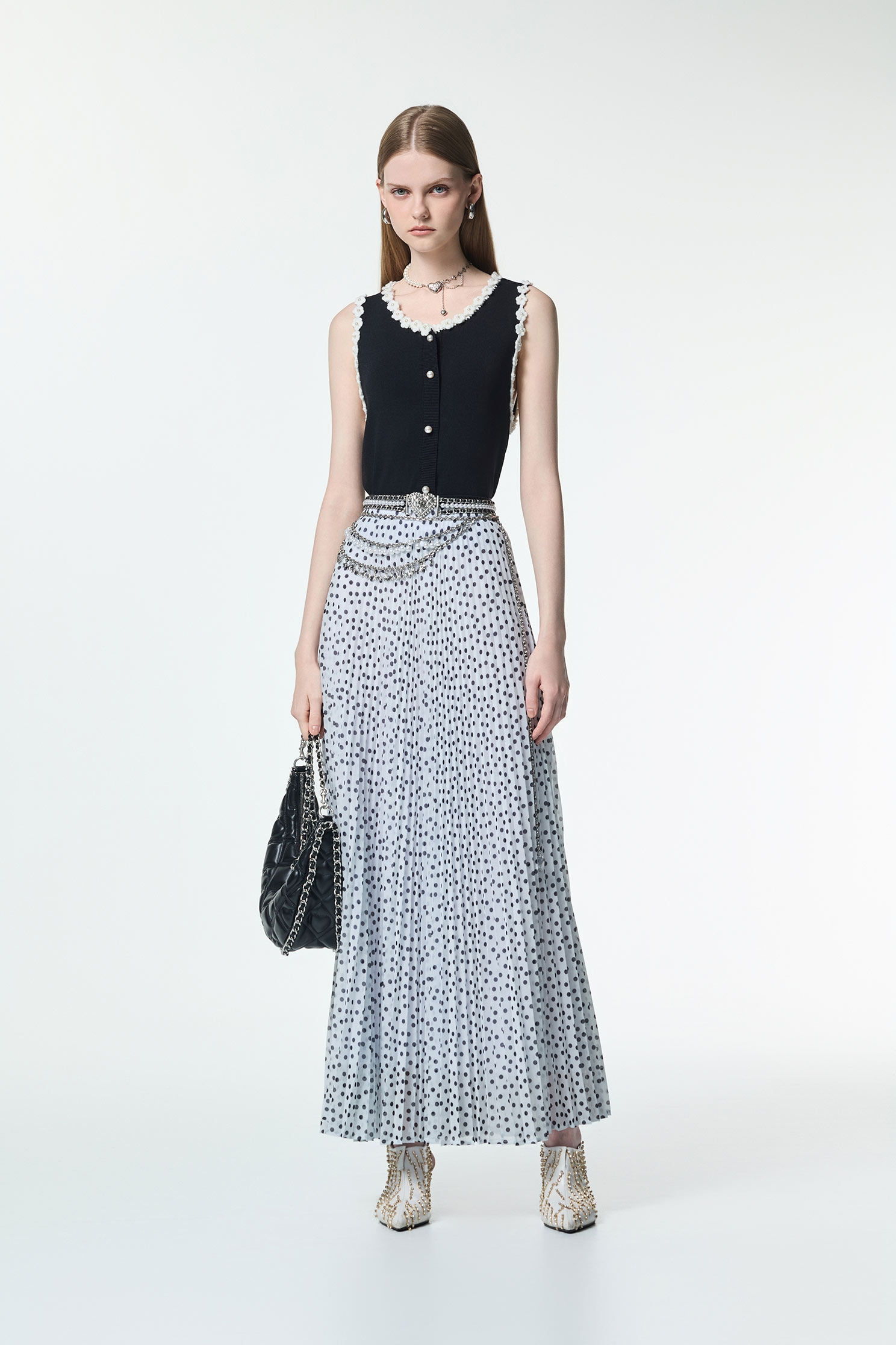 Contrast Floral Detail Knit VestContrast Floral Detail Knit Vest,sleeveless tops,Office Looks,bestselling,pearl,Season (AW) Look,Valentine,sleeveless tops,Knitted