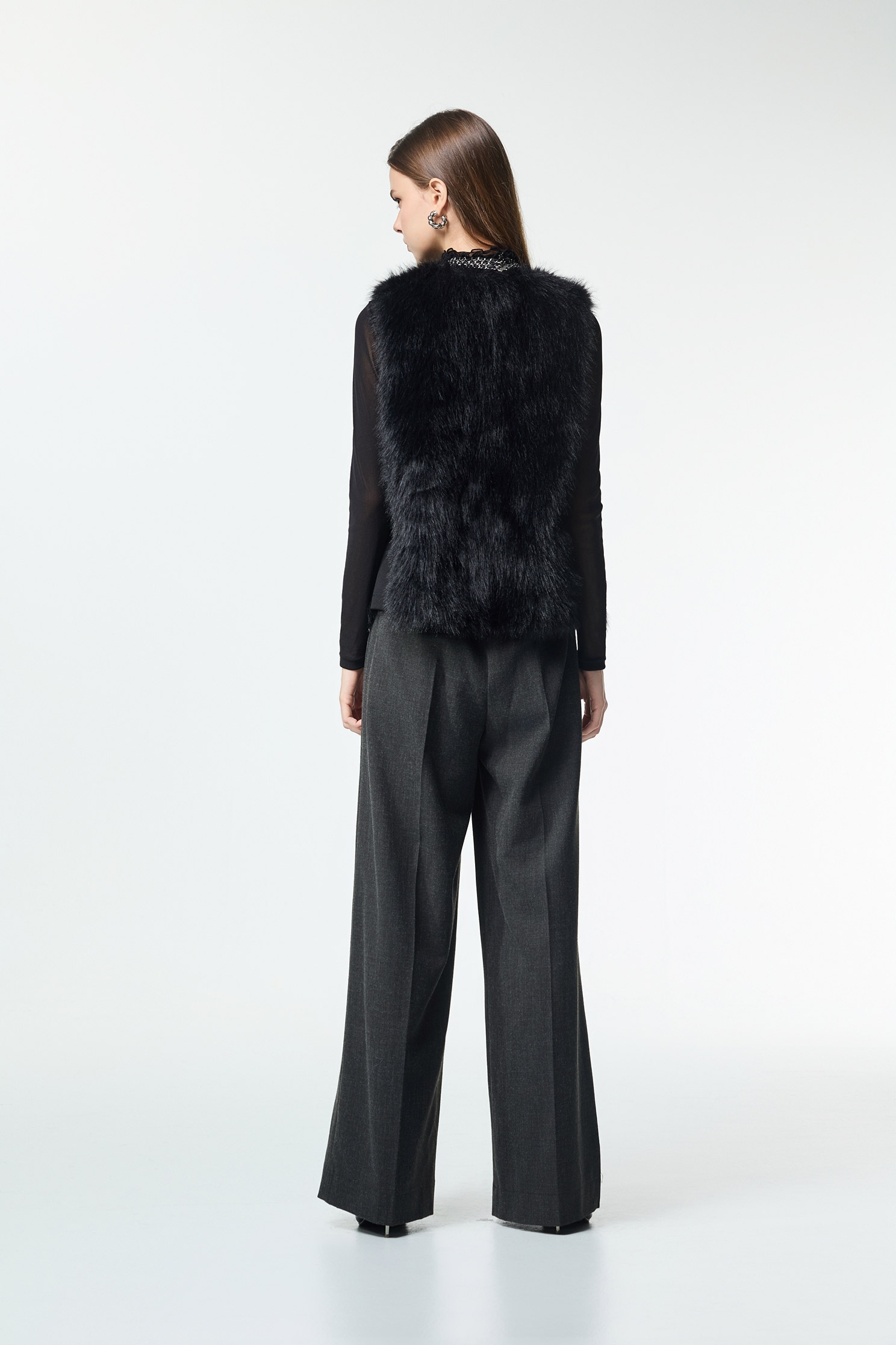 V-neck Faux Fur Black VestV-neck Faux Fur Black Vest,sleeveless tops,Office Looks,Season (AW) Look,Valentine,sleeveless tops