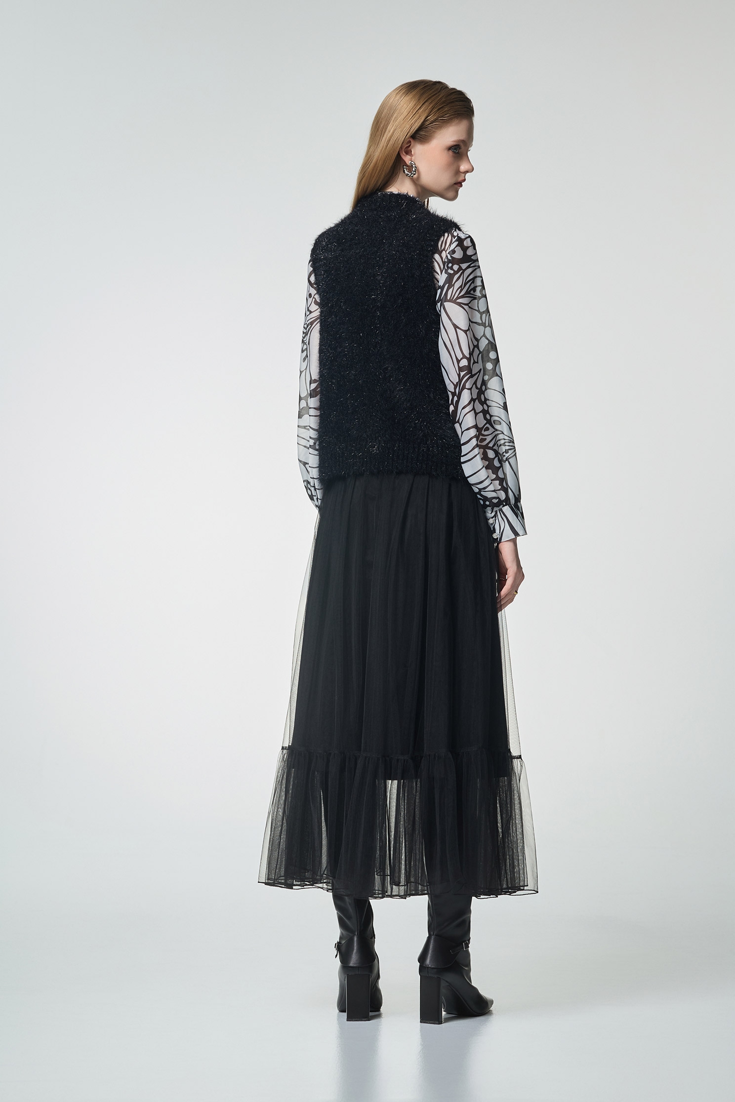 V-neck Black Knit VestV-neck Black Knit Vest,sleeveless tops,Office Looks,Season (AW) Look,Valentine,sleeveless tops,Knitted,Knitted tops