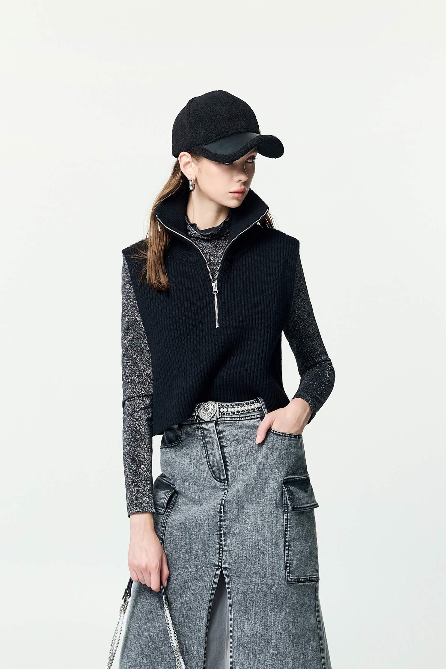 Turtleneck Front Zip Knit VestTurtleneck Front Zip Knit Vest,sleeveless tops,Season (AW) Look,sleeveless tops,Knitted,Knitted tops,Black tops