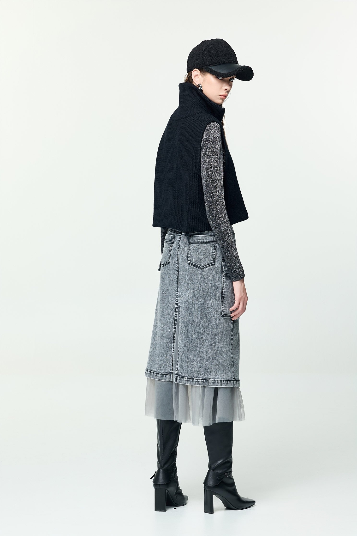 Turtleneck Front Zip Knit VestTurtleneck Front Zip Knit Vest,sleeveless tops,Season (AW) Look,sleeveless tops,Knitted,Knitted tops,Black tops