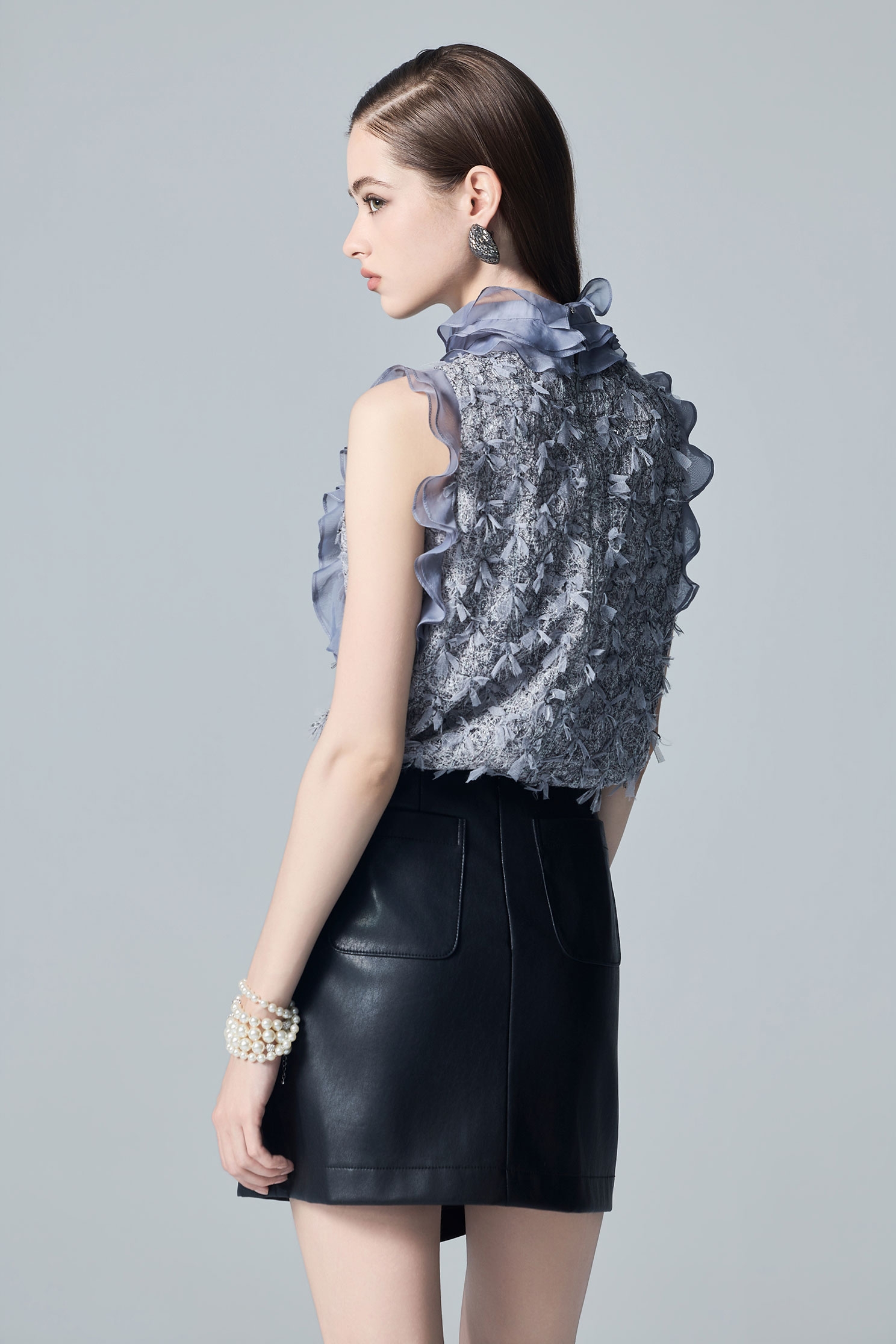 Organza Ruffle Mesh Texture VestOrganza Ruffle Mesh Texture Vest,T-shirts,sleeveless tops,Tops,Season (AW) Look,sleeveless tops,Lace tops,Knitted