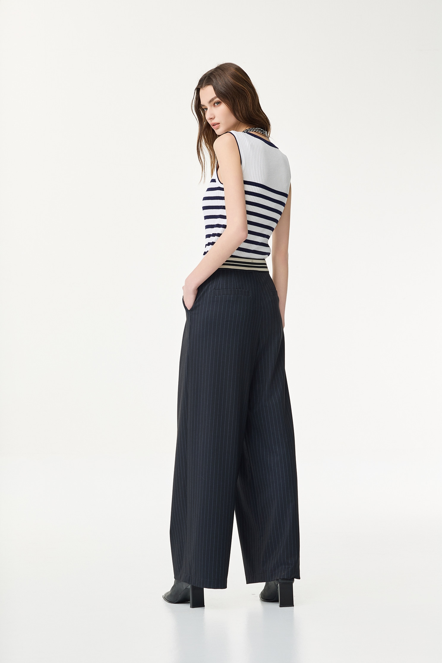 Navy Stripe Knit Tank TopNavy Stripe Knit Tank Top,sleeveless tops,Season (SS) Look,Stripe,Embroidered,sleeveless tops,Knitted,Knitted tops