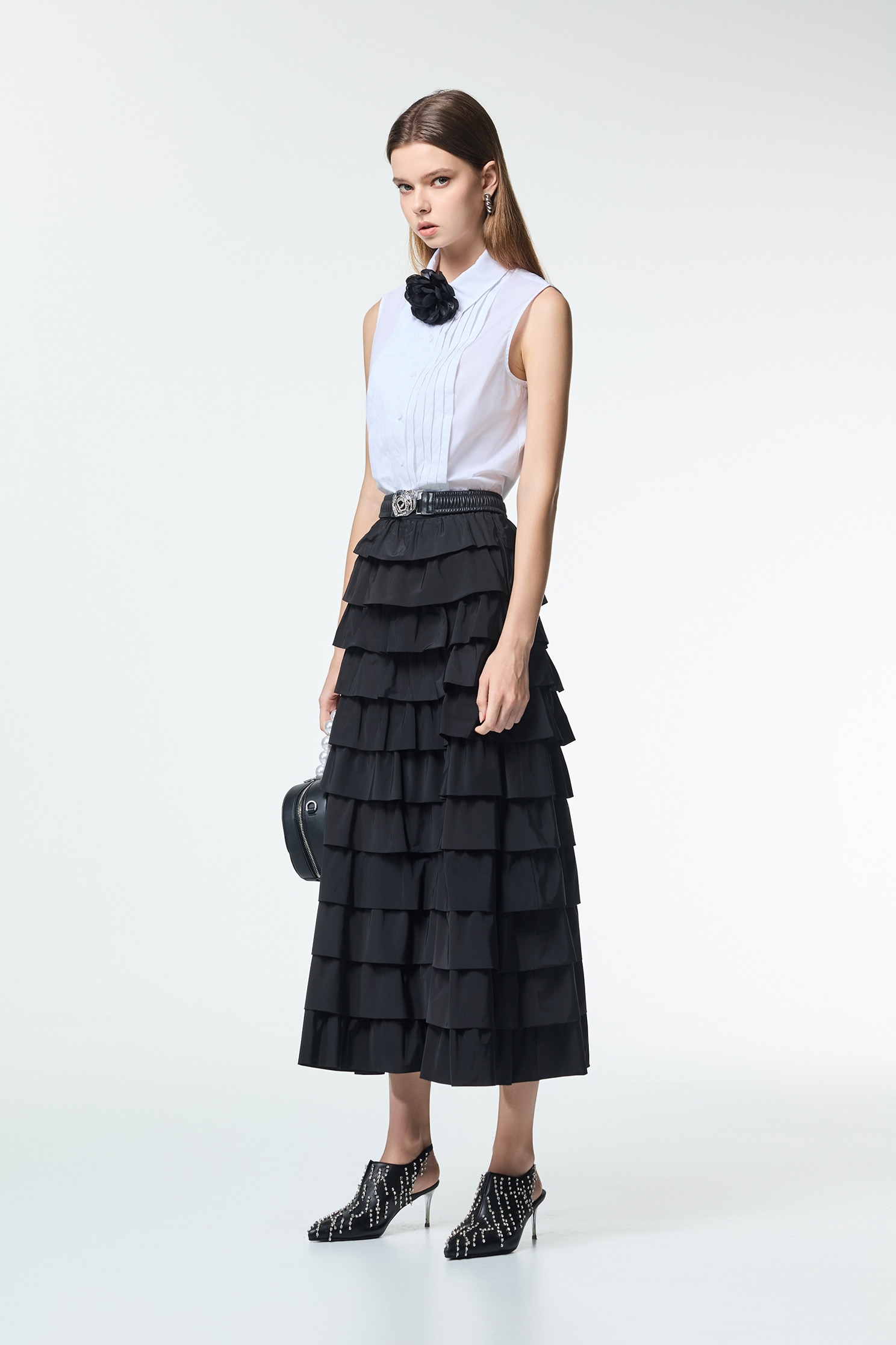Black Floral Brooch Pleated Detail VestBlack Floral Brooch Pleated Detail Vest,sleeveless tops,Office Looks,Season (SS) Look,sleeveless tops,blossoms,Blouses