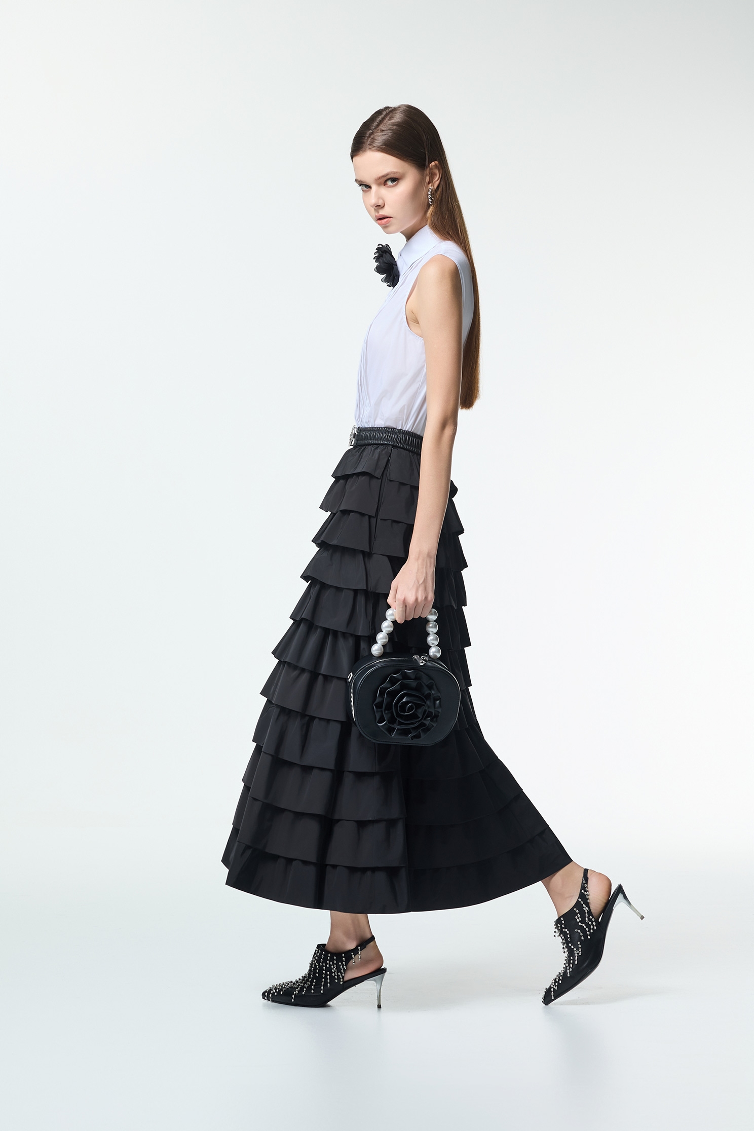 Black Floral Brooch Pleated Detail VestBlack Floral Brooch Pleated Detail Vest,sleeveless tops,Office Looks,Season (SS) Look,sleeveless tops,blossoms,Blouses