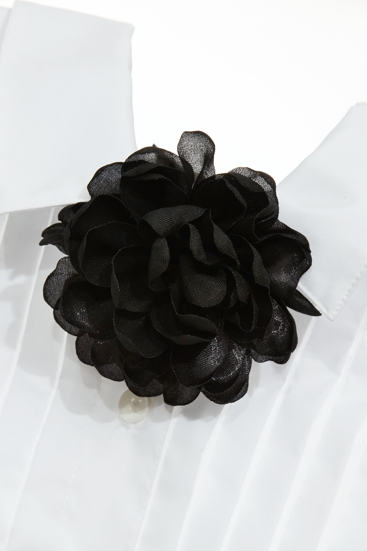 Black Floral Brooch Pleated Detail VestBlack Floral Brooch Pleated Detail Vest,sleeveless tops,Office Looks,Season (SS) Look,sleeveless tops,blossoms,Blouses