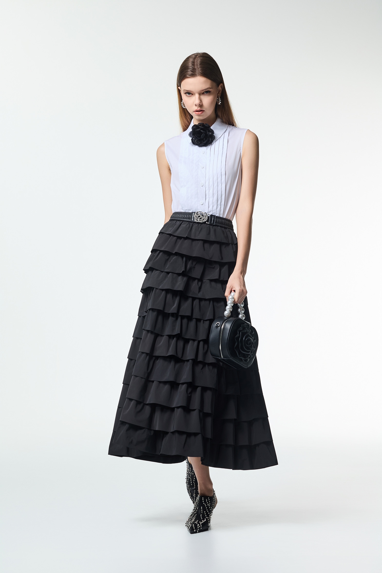 Black Floral Brooch Pleated Detail VestBlack Floral Brooch Pleated Detail Vest,sleeveless tops,Office Looks,Season (SS) Look,sleeveless tops,blossoms,Blouses