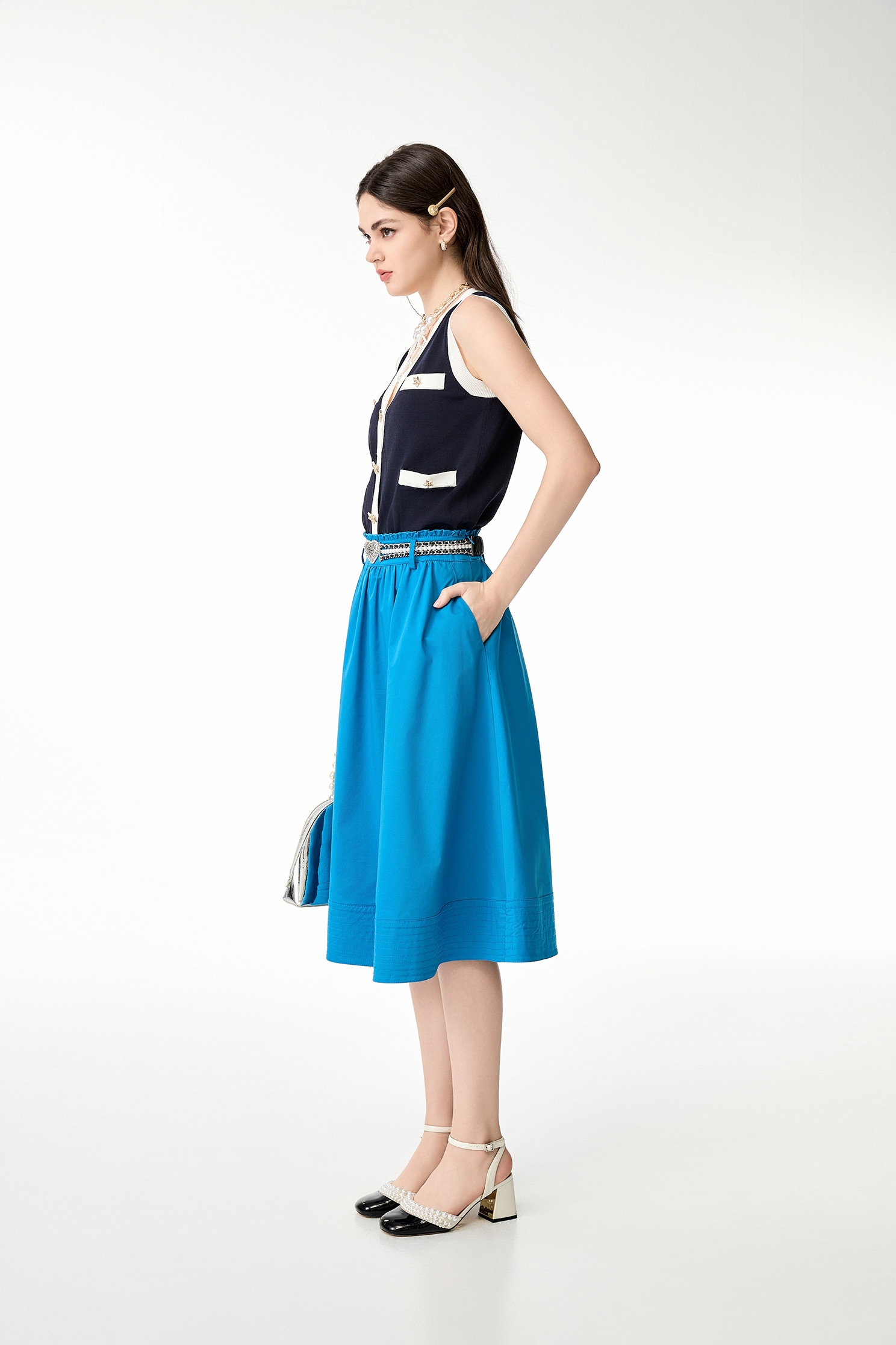 Contrast Trim Midnight Blue Knit VestContrast Trim Midnight Blue Knit Vest,V-Neck T shirts,sleeveless tops,Tops,Season (SS) Look,sleeveless tops,sleeveless tops,Knitted,Knitted tops