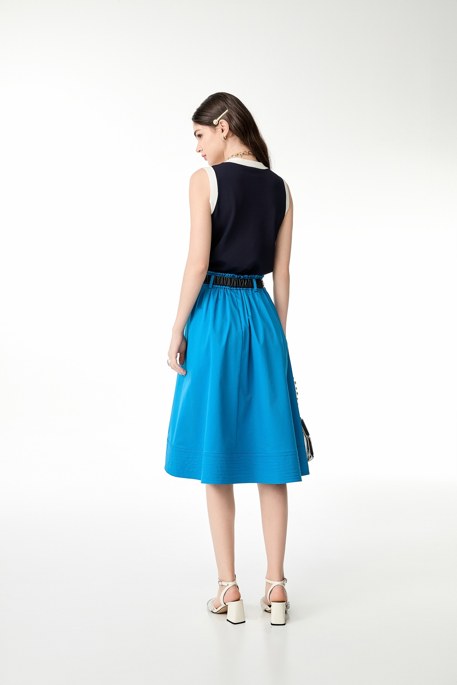 Contrast Trim Midnight Blue Knit VestContrast Trim Midnight Blue Knit Vest,V-Neck T shirts,sleeveless tops,Tops,Season (SS) Look,sleeveless tops,sleeveless tops,Knitted,Knitted tops