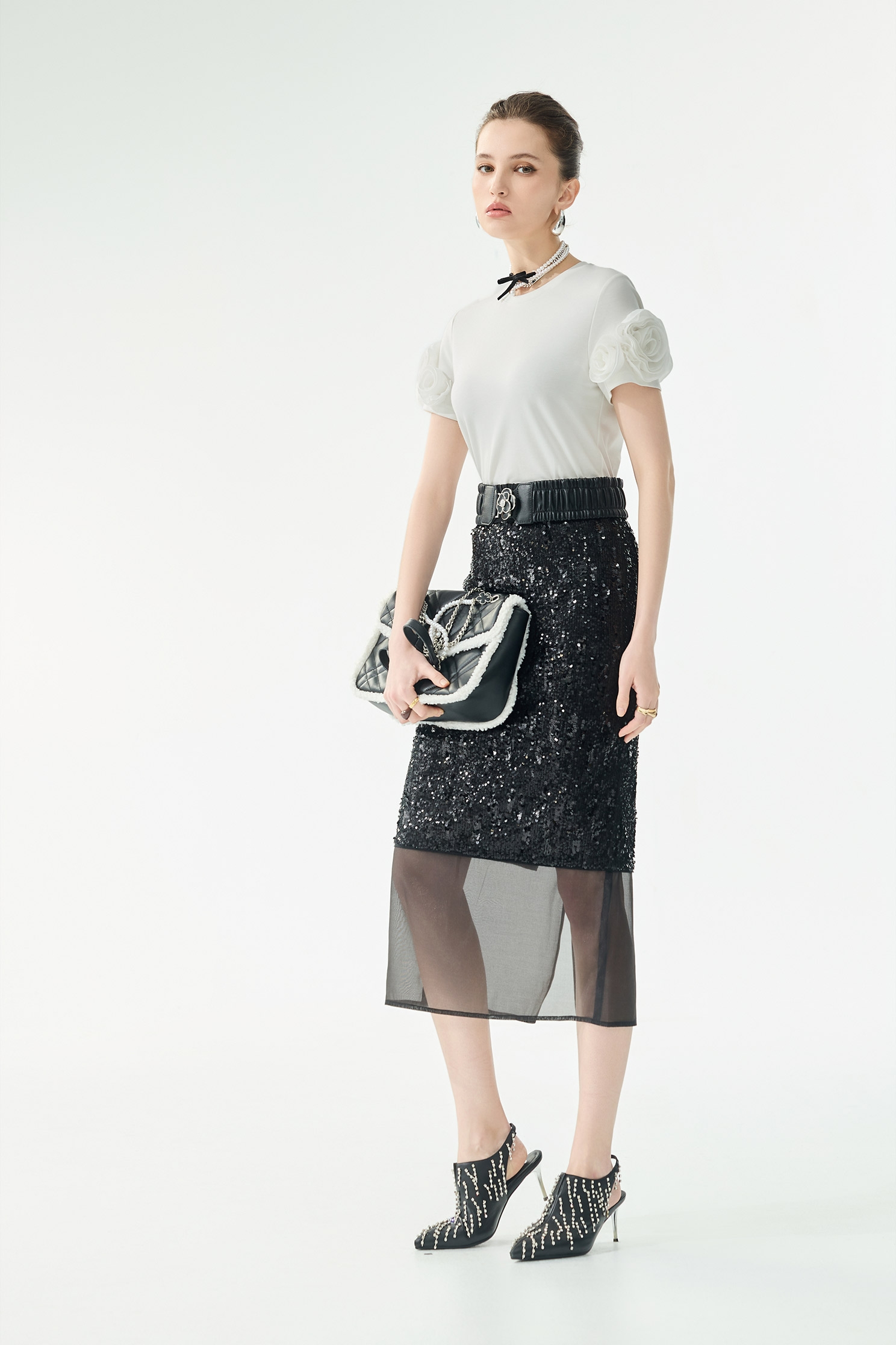 Short Sleeve 3-D Rose Detail TeeShort Sleeve 3-D Rose Detail Tee,Tops,Season (SS) Look,White tops