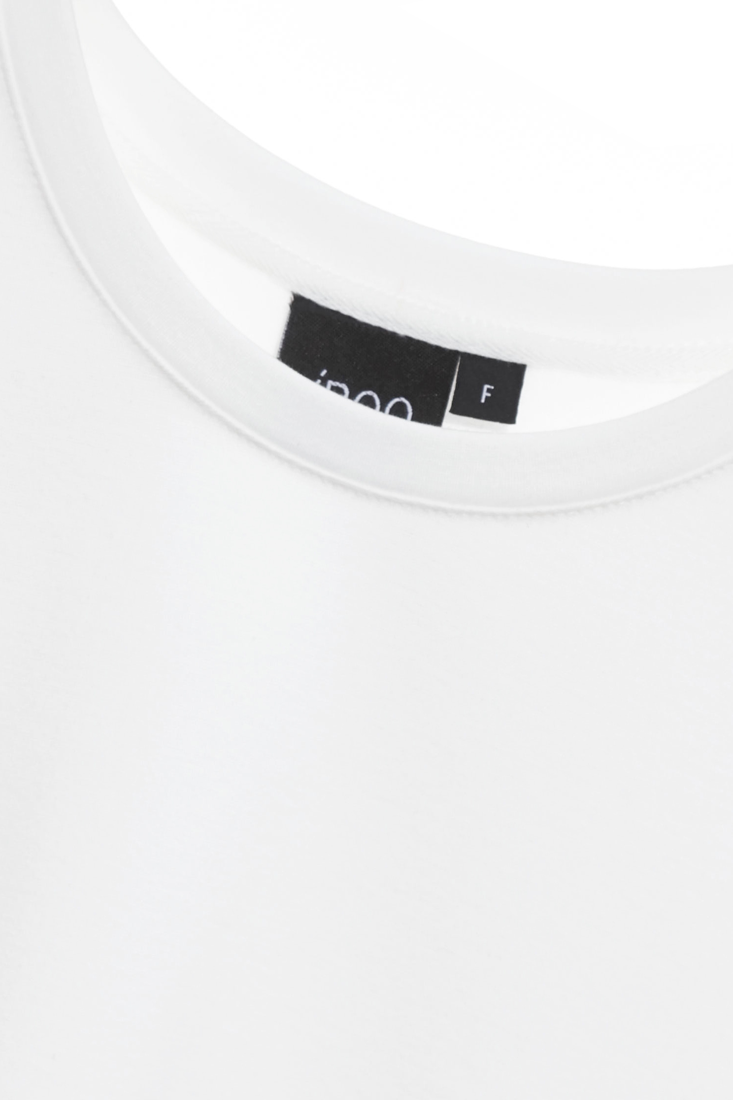 Short Sleeve 3-D Rose Detail TeeShort Sleeve 3-D Rose Detail Tee,Tops,Season (SS) Look,White tops