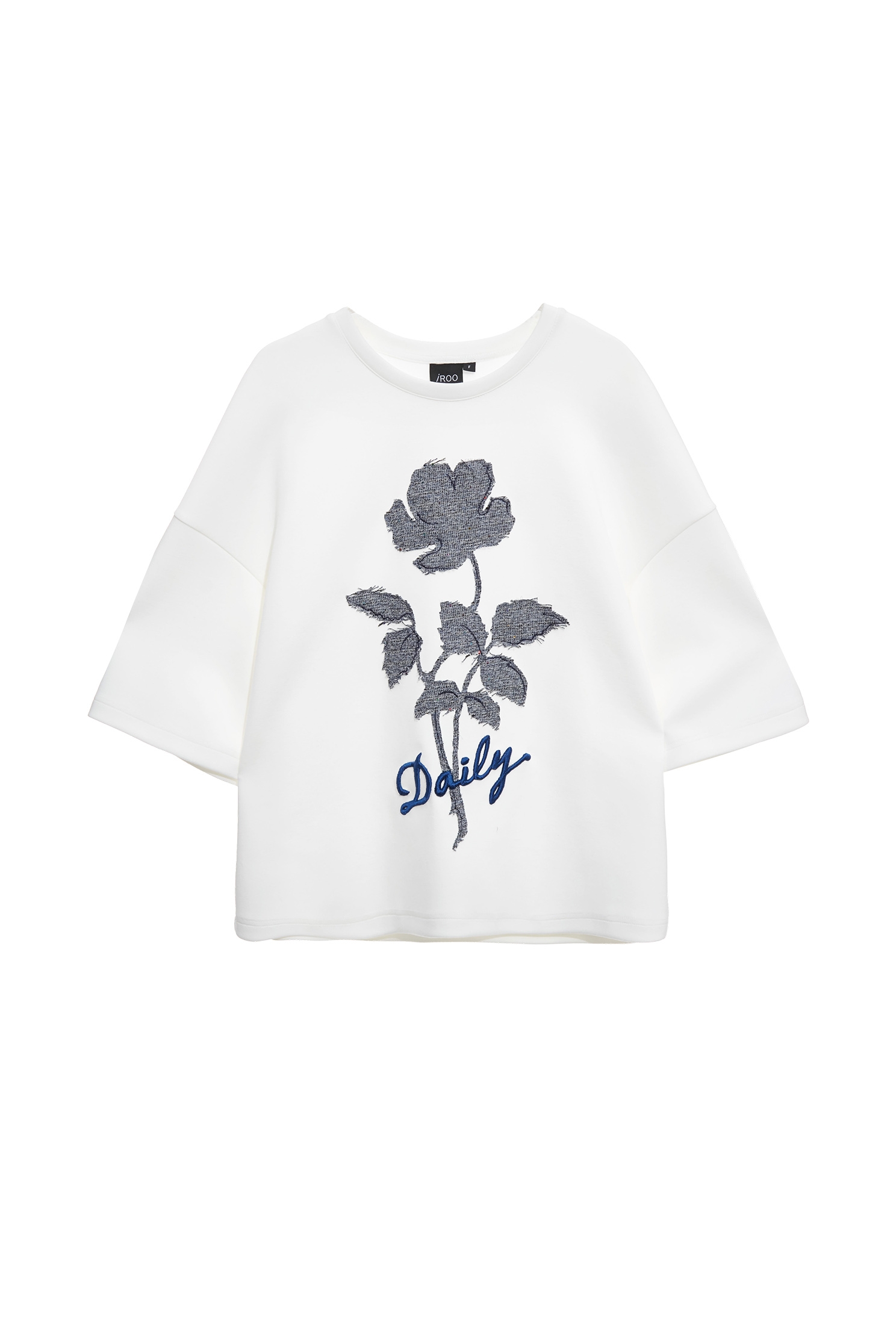 Floral Motif Oversize TeeFloral Motif Oversize Tee,Tops,Embroidered,Season (SS) Look,White tops