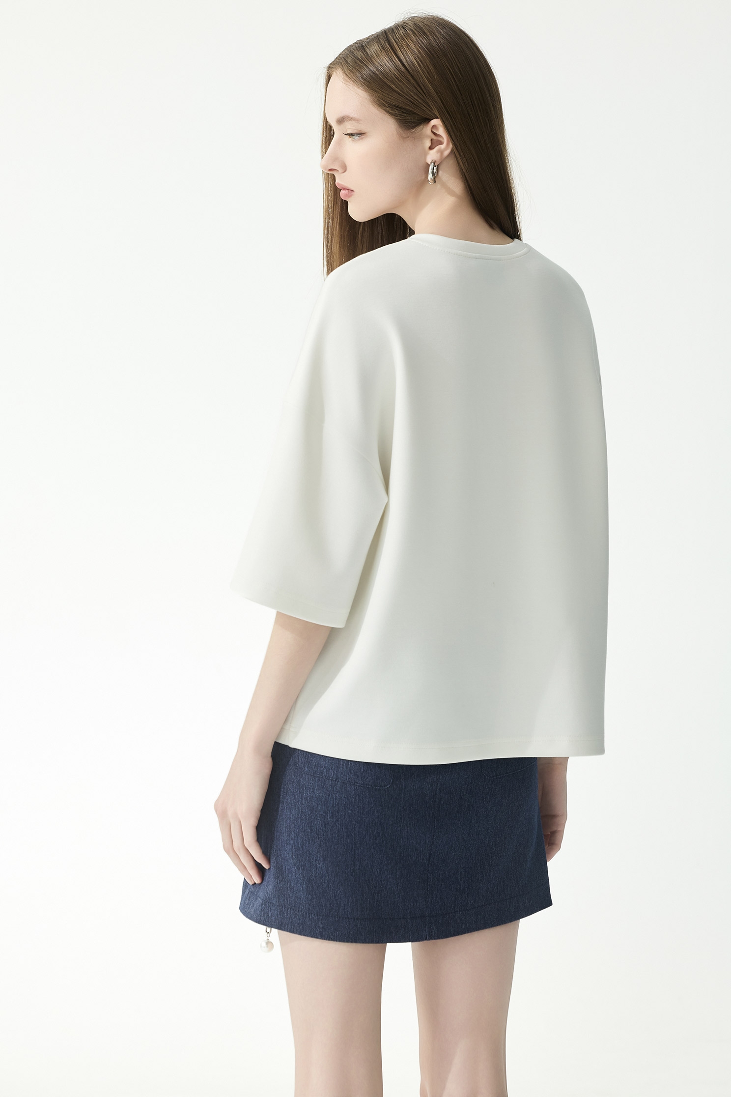 Floral Motif Oversize TeeFloral Motif Oversize Tee,Tops,Embroidered,Season (SS) Look,White tops