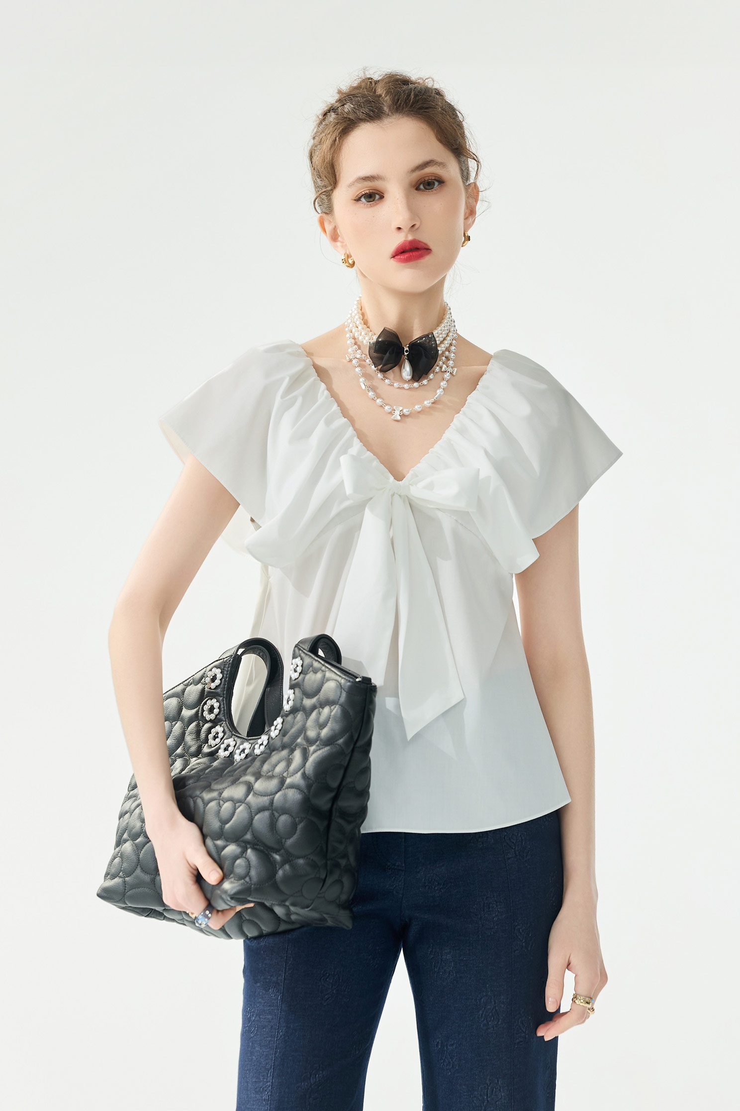Front Bow V-neck TopFront Bow V-neck Top,sleeveless tops,Tops,Season (SS) Look,White tops,sleeveless tops,bows