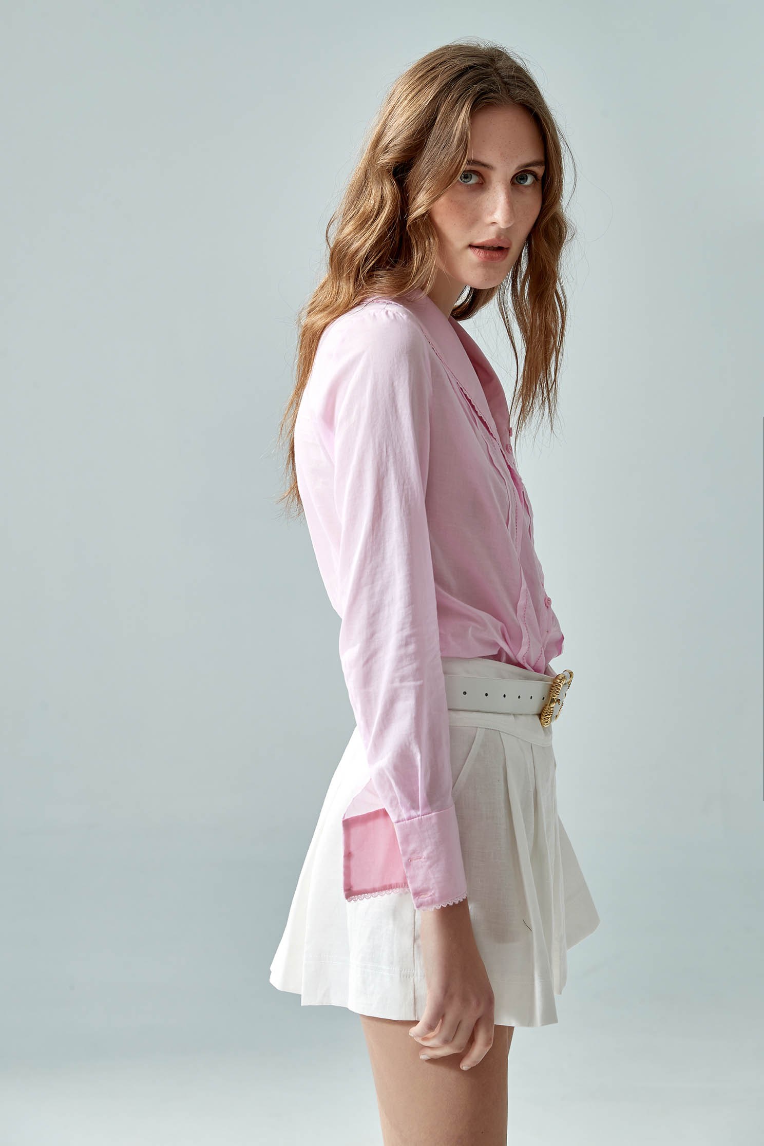 Front Pleat Blouse With Collar Trim DetailsDouble-breasted shirt,Office Looks,Tops,Season (SS) Look,White tops,Pink,Lace,Blouses