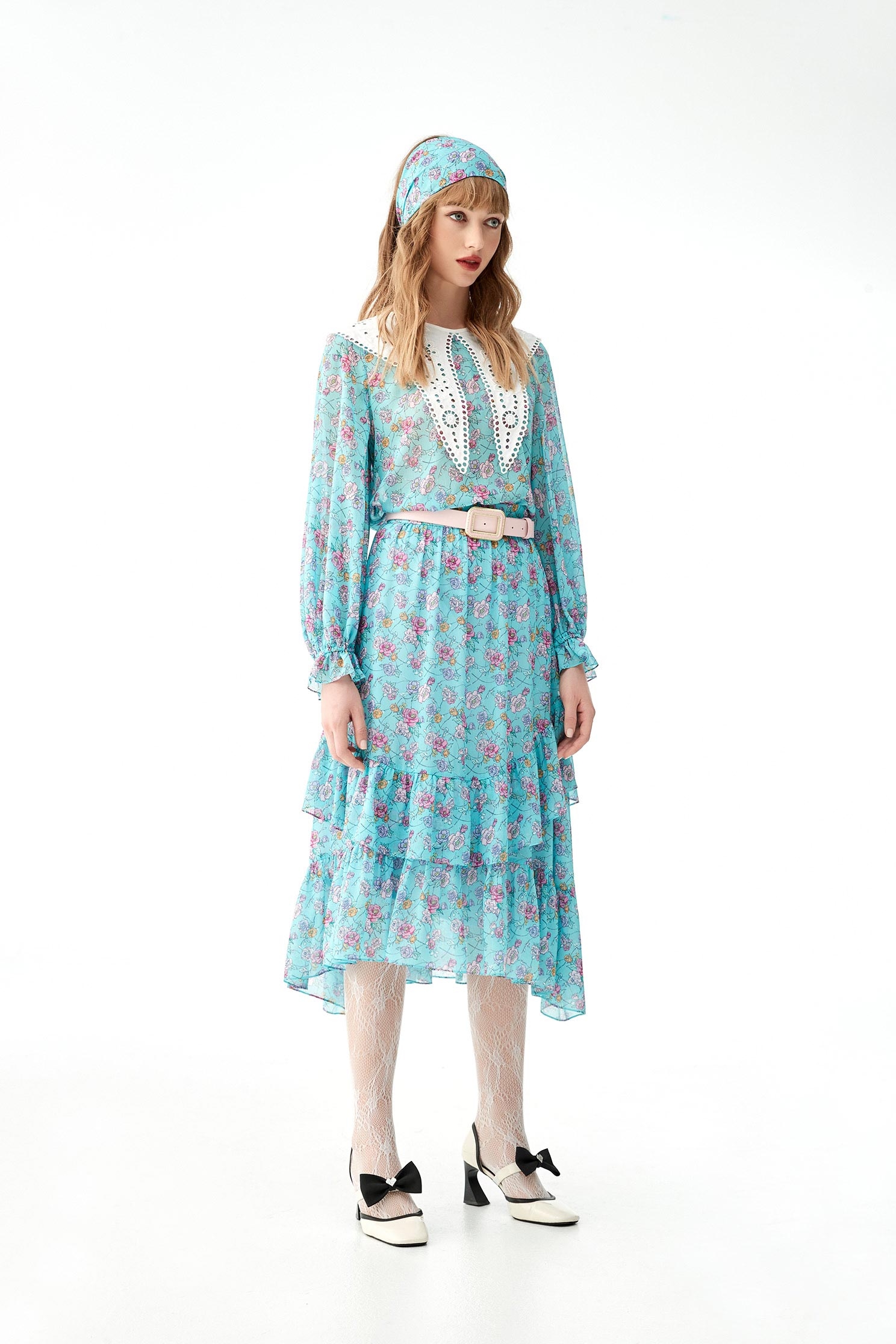 Floral Print Top With Contrast Lace CollarFloral Print Top With Contrast Lace Collar,Tops,Season (AW) Look,Chiffon