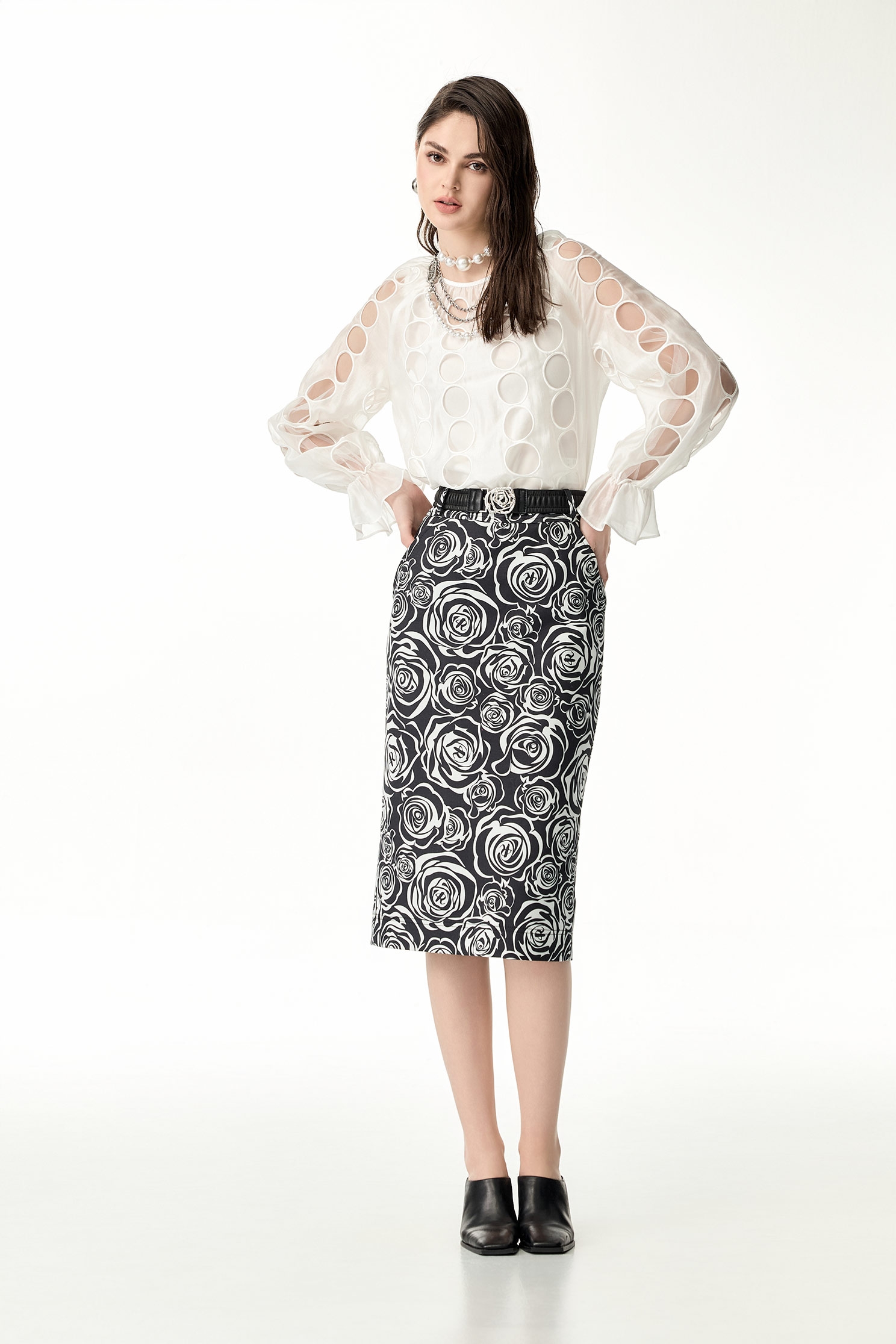 Hollow Out Detail Long Sleeve TopHollow Out Detail Long Sleeve Top,Tops,Under shirts,Season (SS) Look,Embroidered